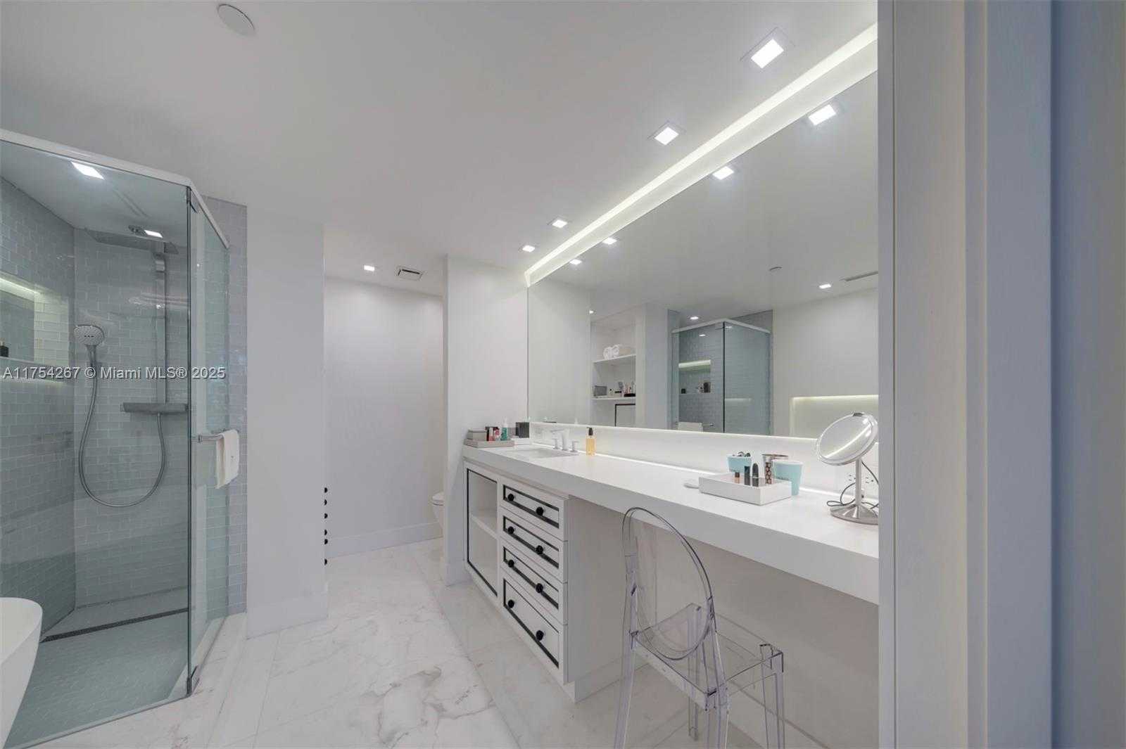 Small Image of 10175 COLLINS AVE #1106, Bal Harbour Number 22