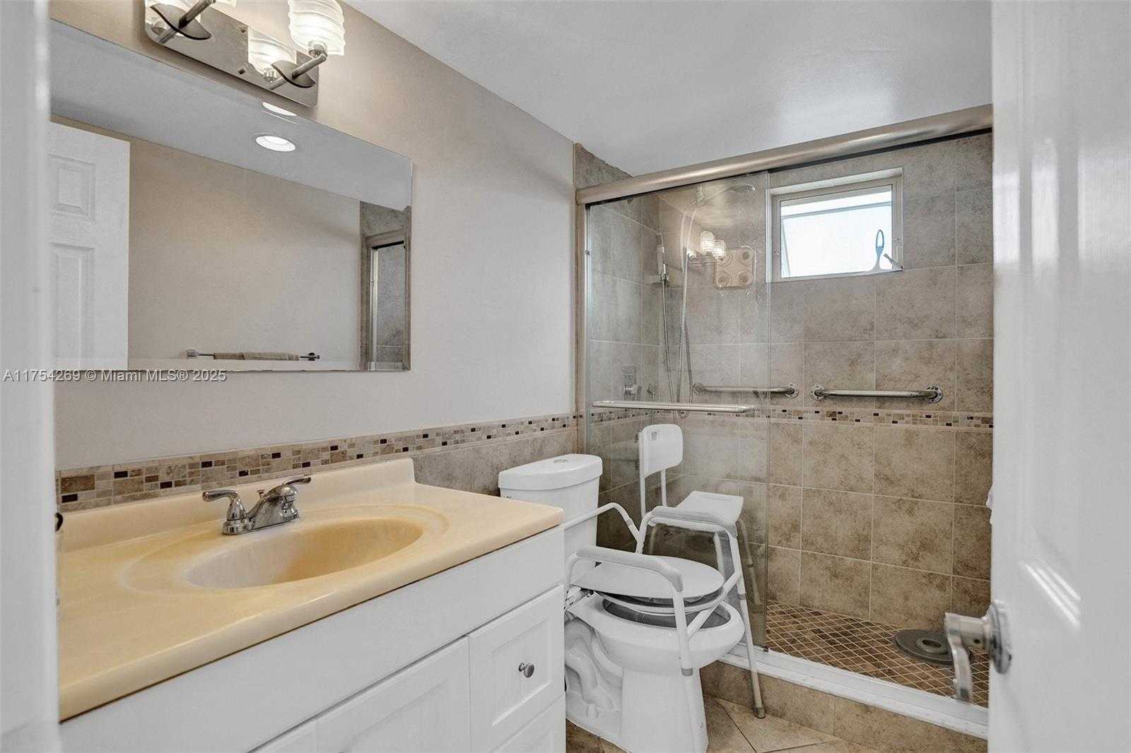 Small Image of 3750 NORTH EAST 170TH ST #300, North Miami Beach Number 30