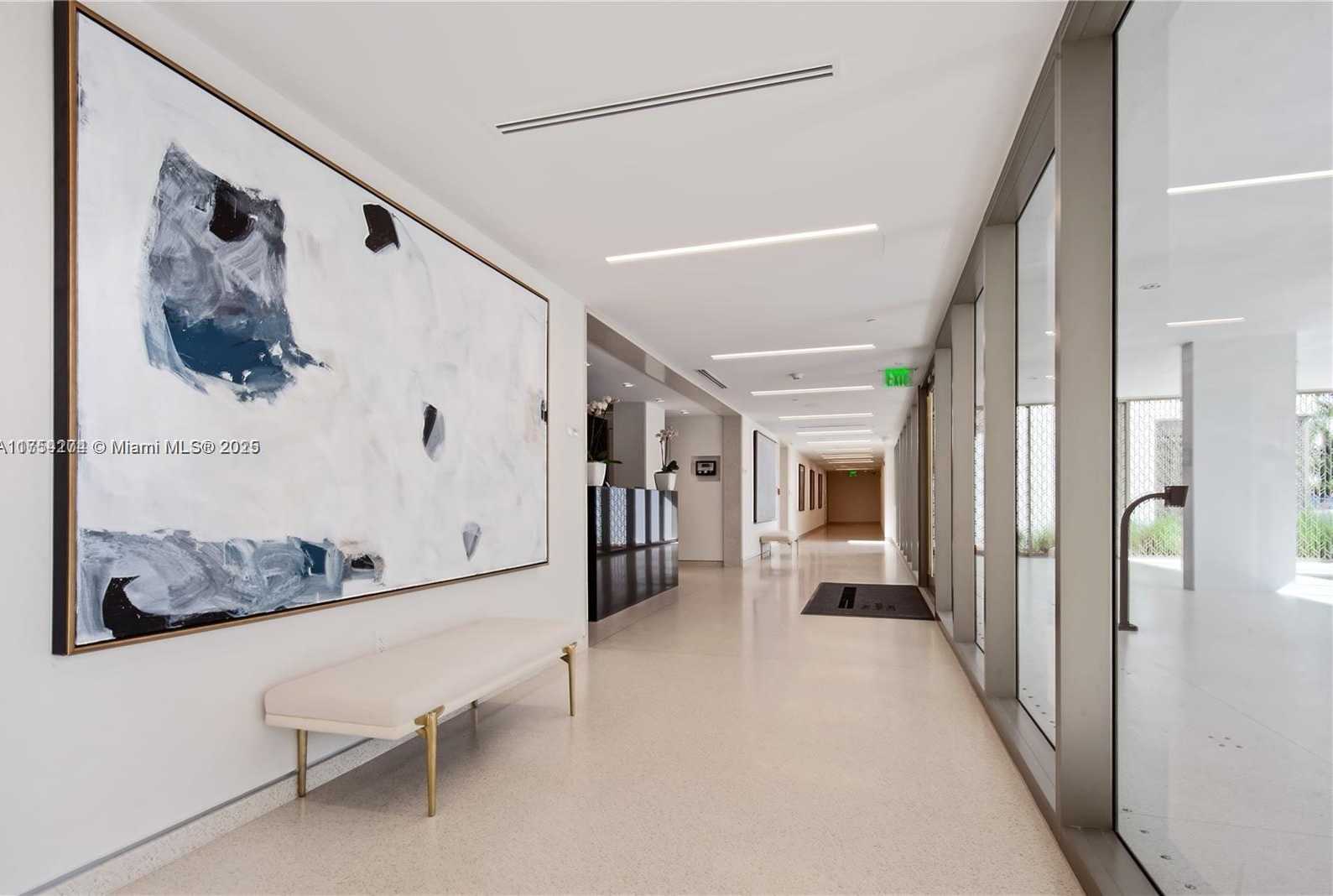 Small Image of 300 EAST COLLINS AVE #2D, Miami Beach Number 15