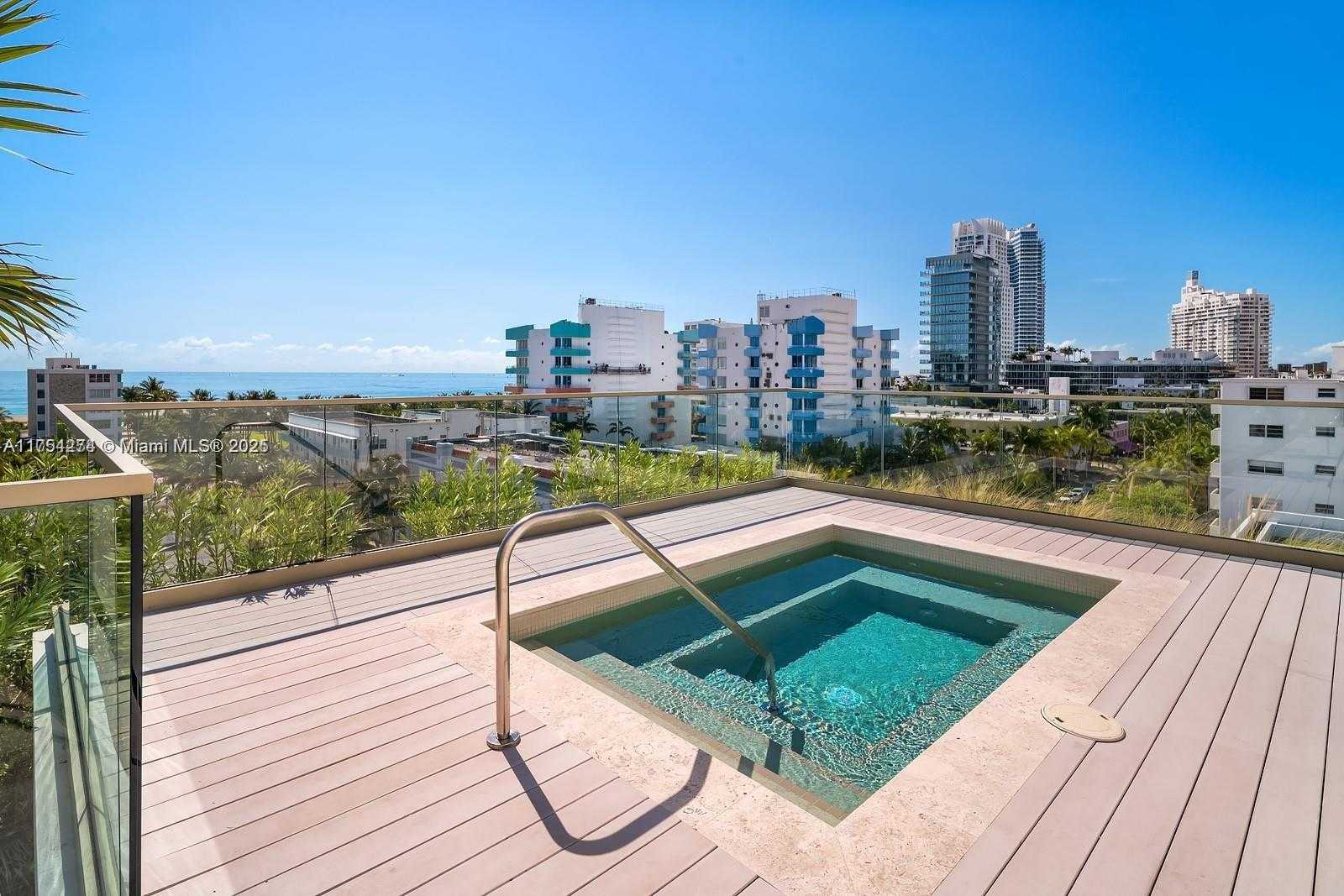 Small Image of 300 EAST COLLINS AVE #2D, Miami Beach Number 32
