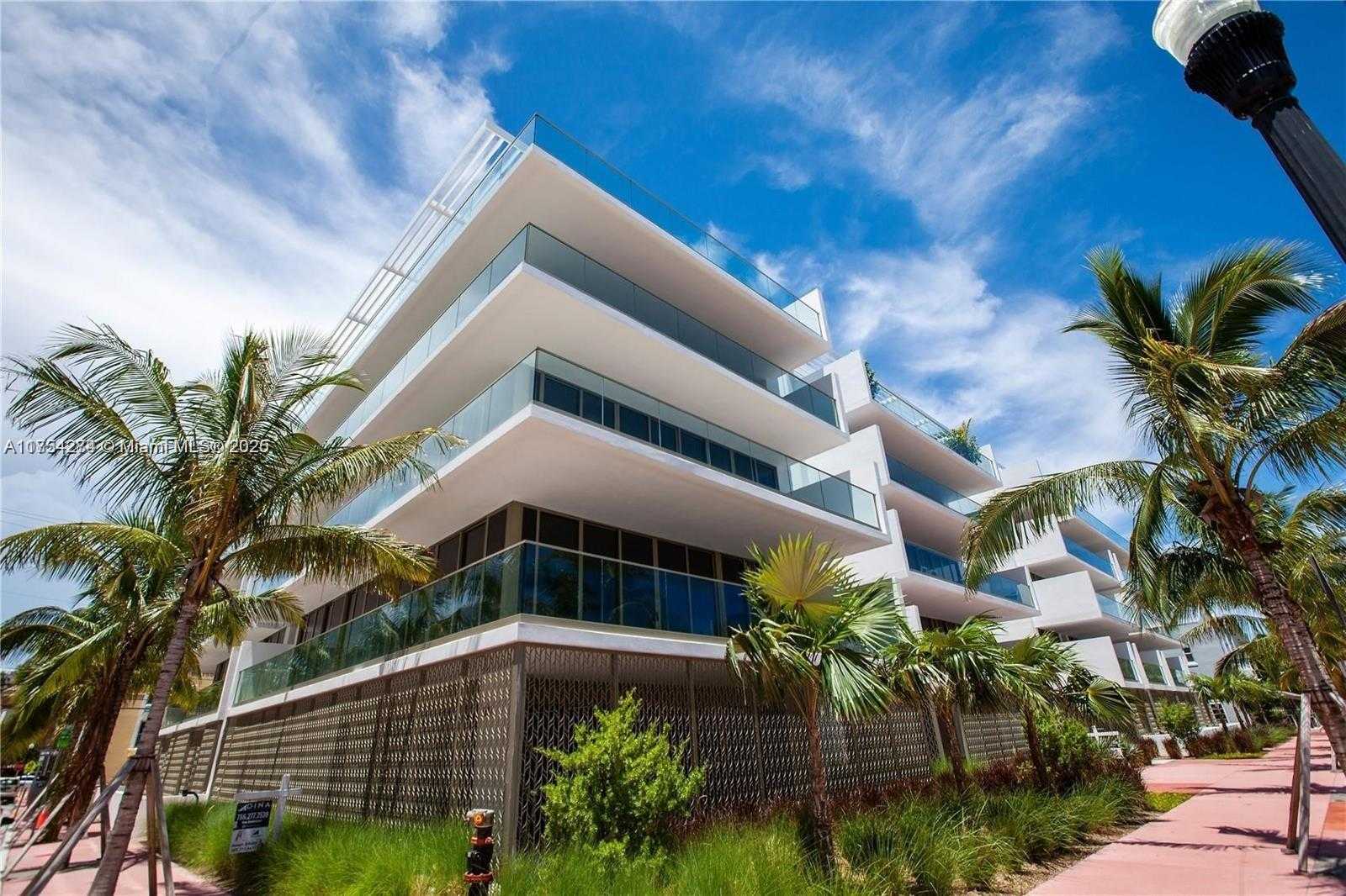 Small Image of 300 EAST COLLINS AVE #2D, Miami Beach Number 36