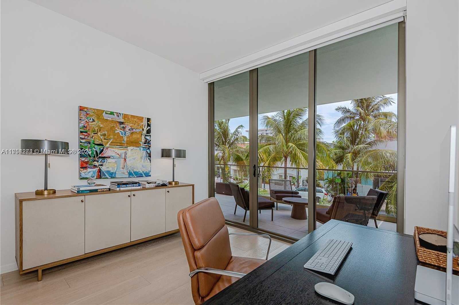 Small Image of 300 EAST COLLINS AVE #2D, Miami Beach Number 9