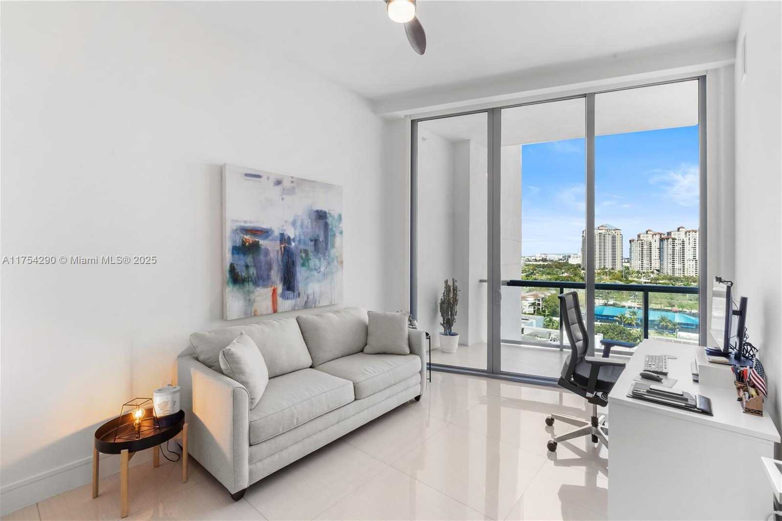Small Image of 3250 NE 188th St, Aventura, FL 33180, USA Number 19