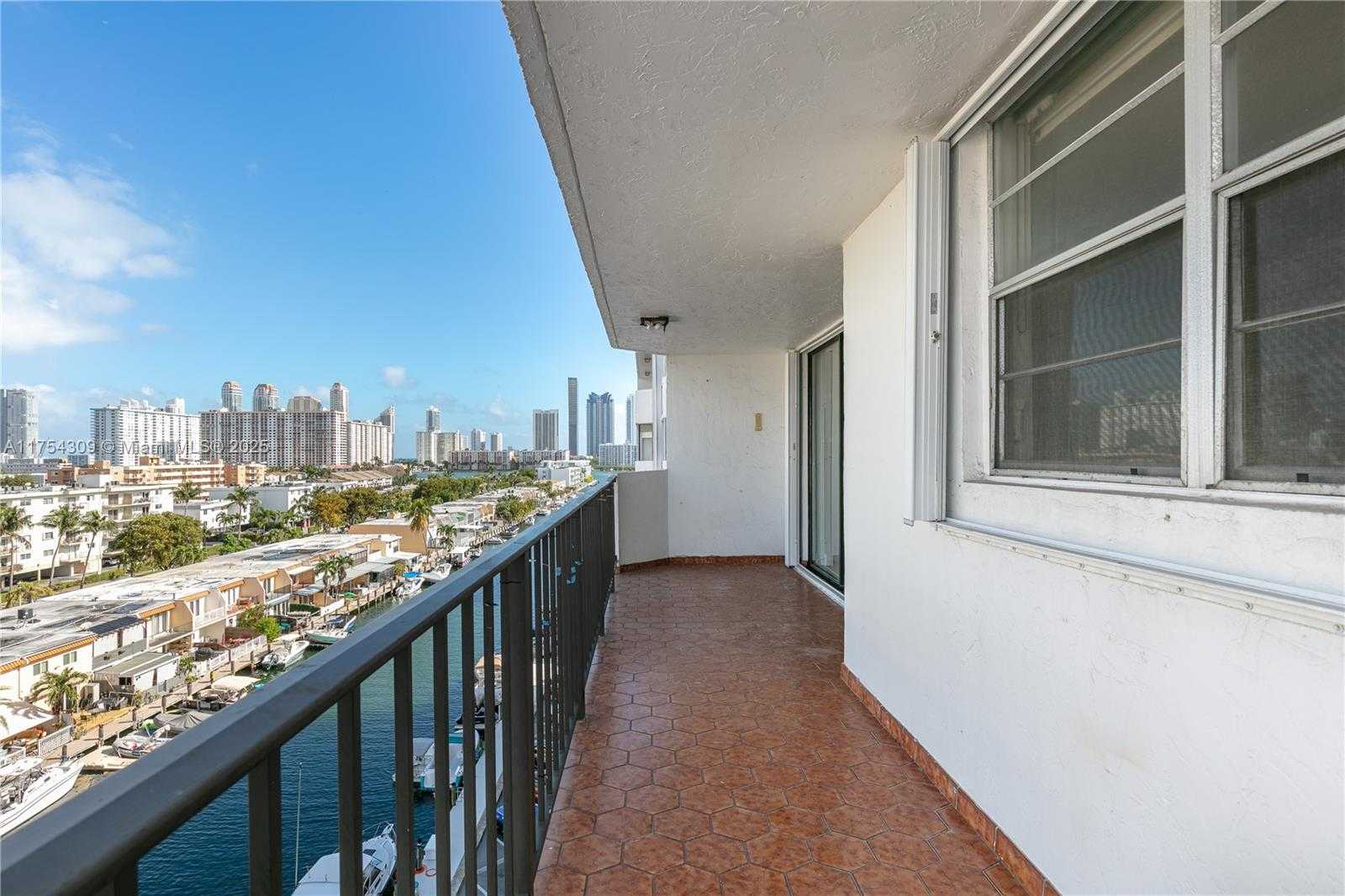 Small Image of 3545 NORTH EAST 166TH ST #807, North Miami Beach Number 18