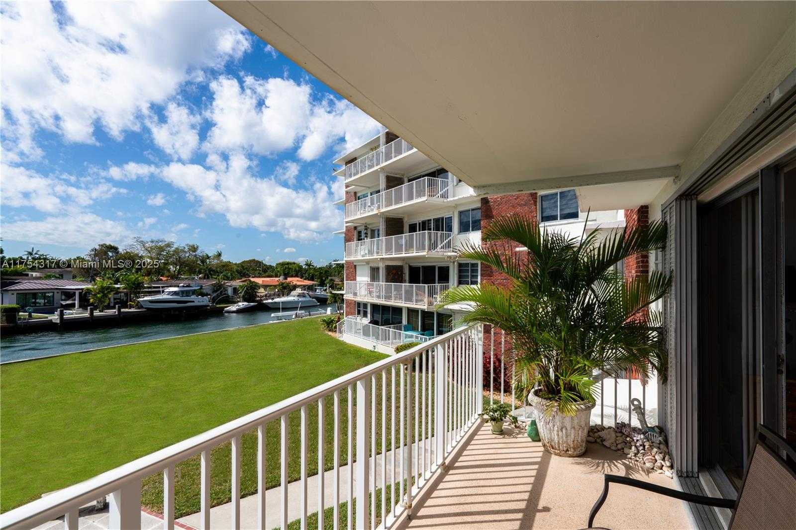 Small Image of 1700 NORTH EAST 105TH ST #216, Miami Shores Number 6