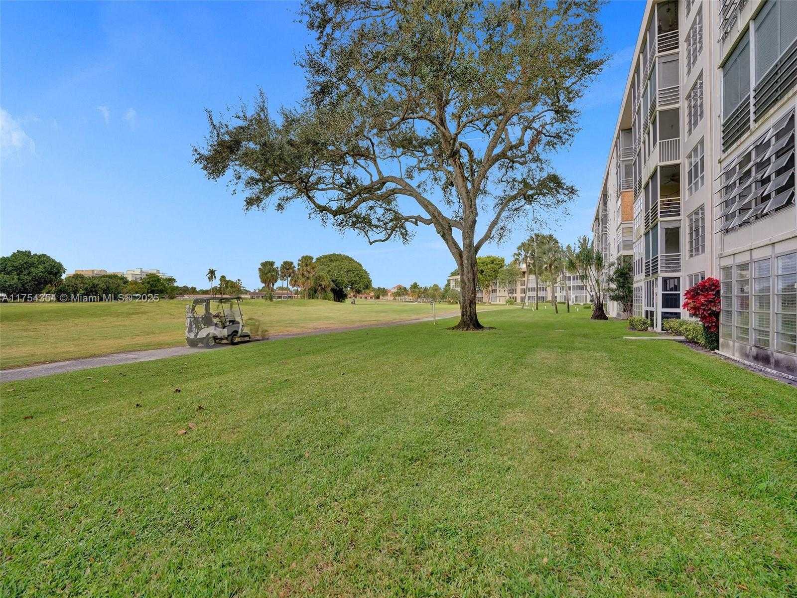 Small Image of 2651 SOUTH COURSE DR #410, Pompano Beach Number 41