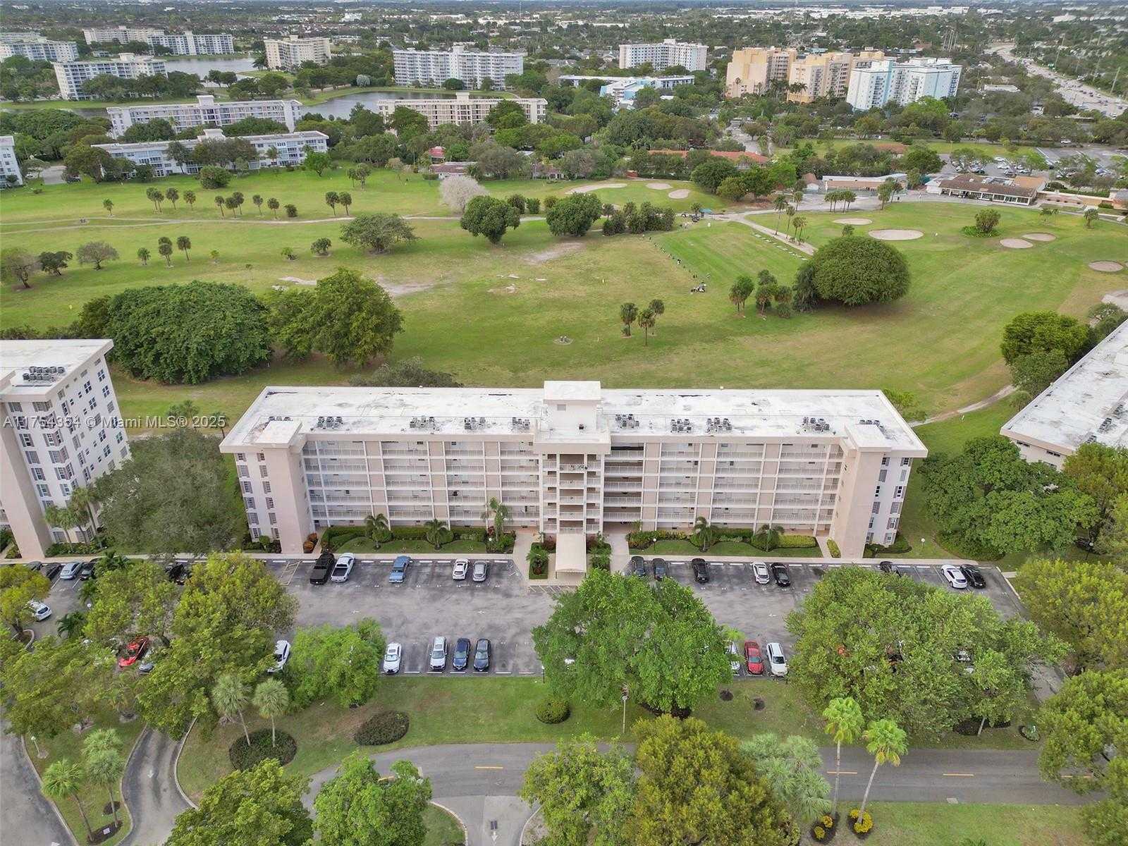 Small Image of 2651 SOUTH COURSE DR #410, Pompano Beach Number 45