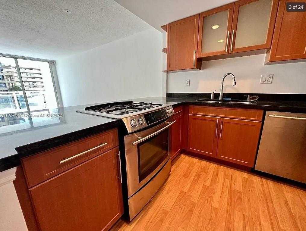 Small Image of 2030 SOUTH OCEAN DR #211, Hallandale Beach Number 12
