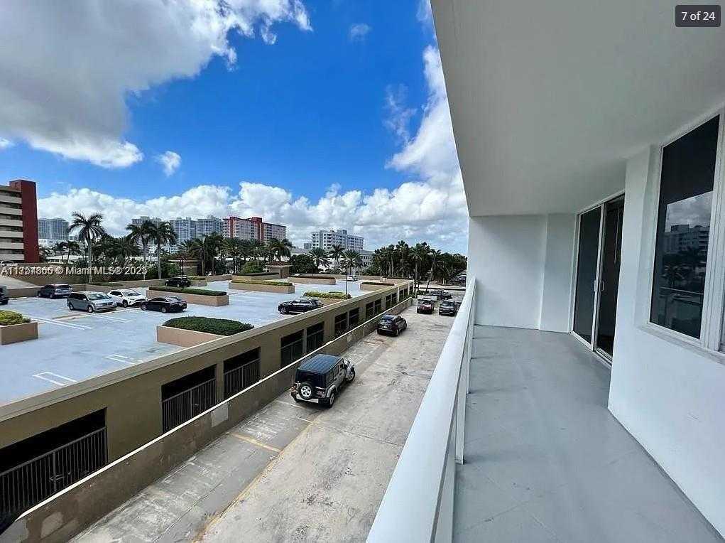 Small Image of 2030 SOUTH OCEAN DR #211, Hallandale Beach Number 14