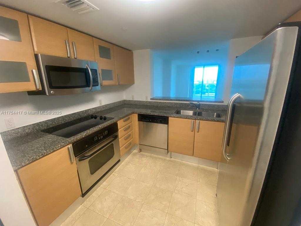 Small Image of 2101 BRICKELL AVE #1401, Miami Number 10