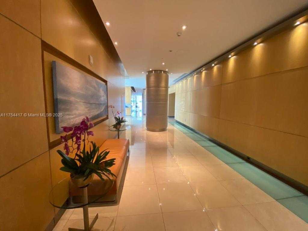 Small Image of 2101 BRICKELL AVE #1401, Miami Number 13