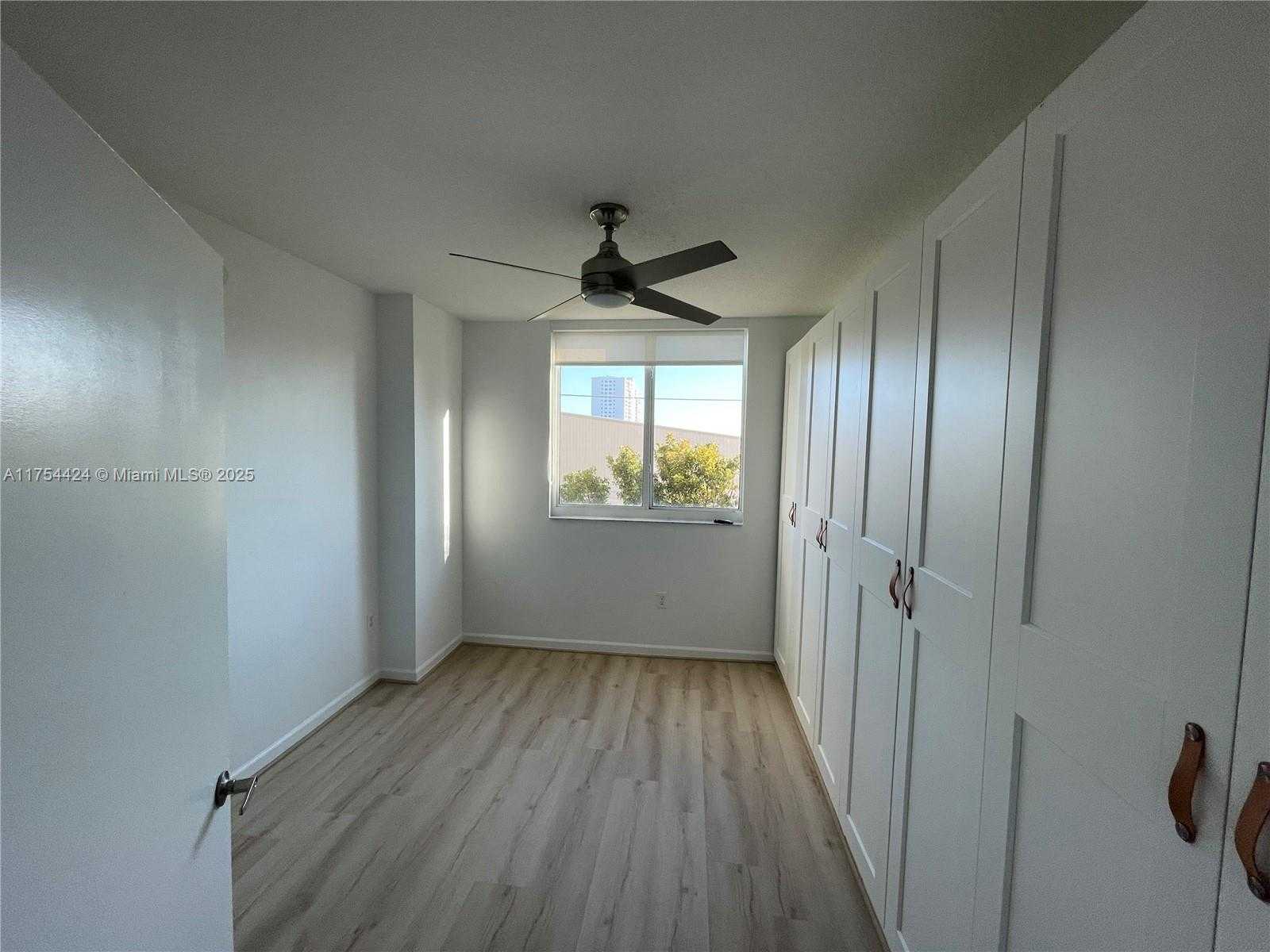 Small Image of 18800 NORTH EAST 29TH AVE #417, Aventura Number 10