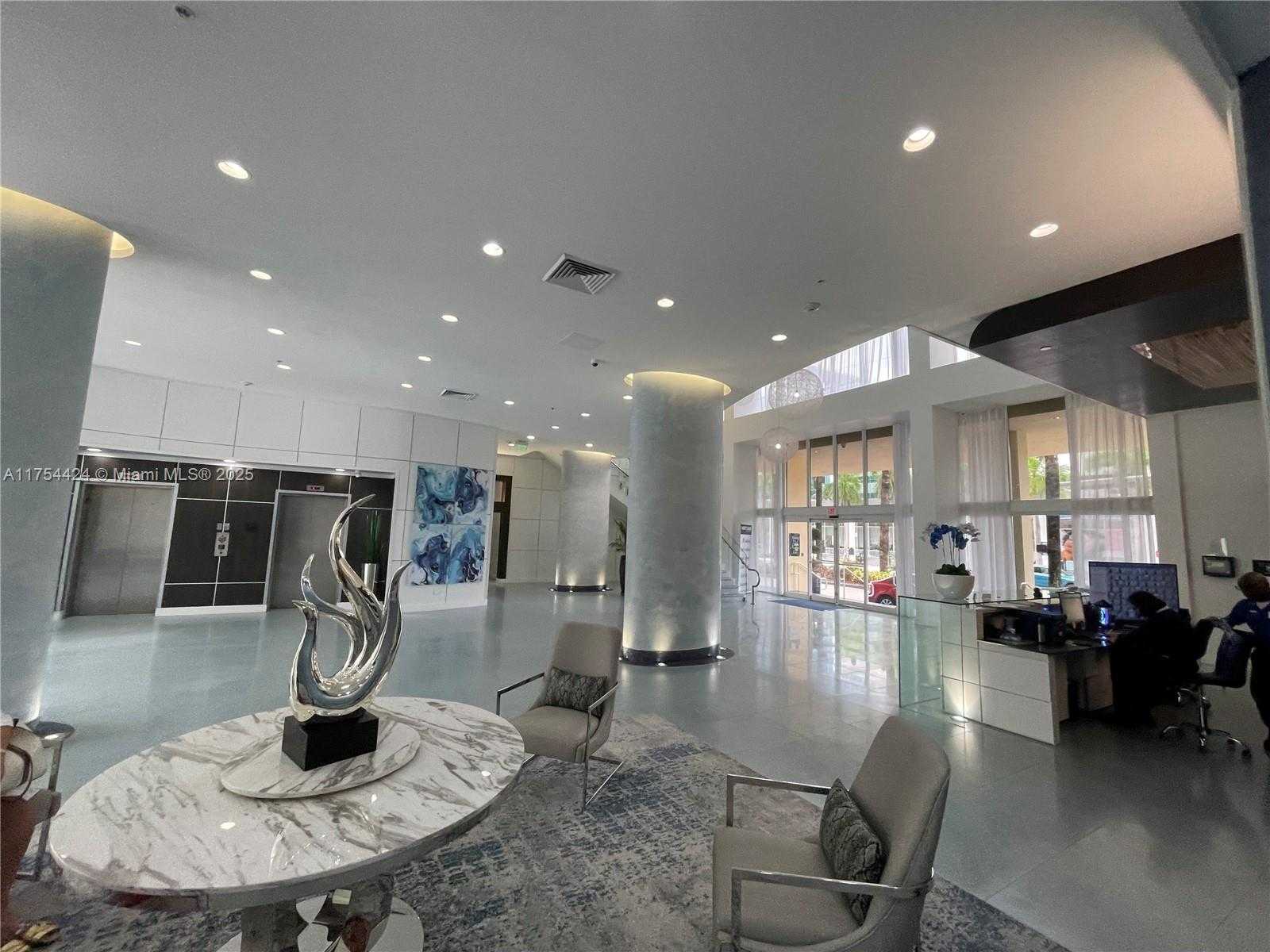 Small Image of 18800 NORTH EAST 29TH AVE #417, Aventura Number 30