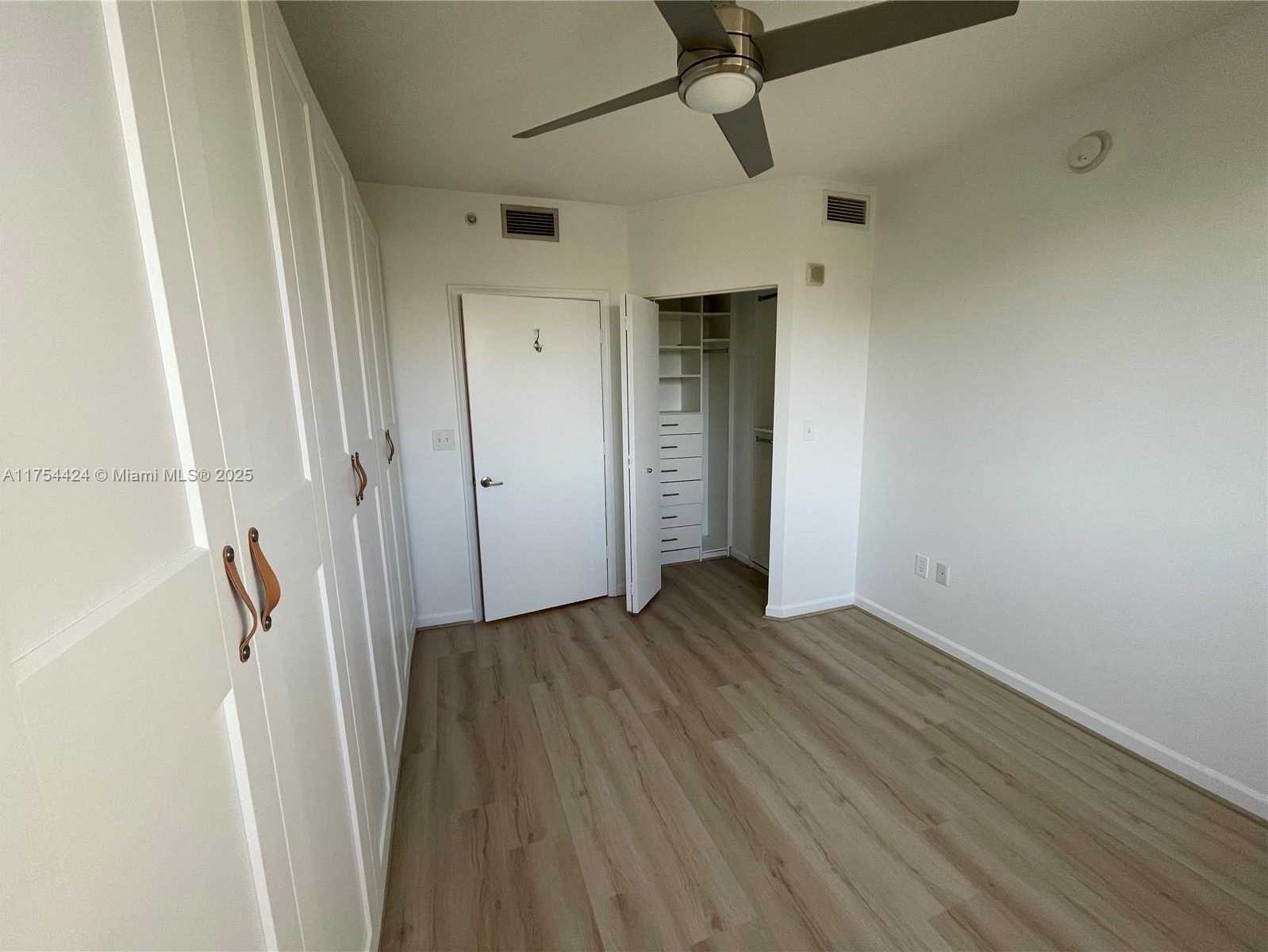 Small Image of 18800 NORTH EAST 29TH AVE #417, Aventura Number 9
