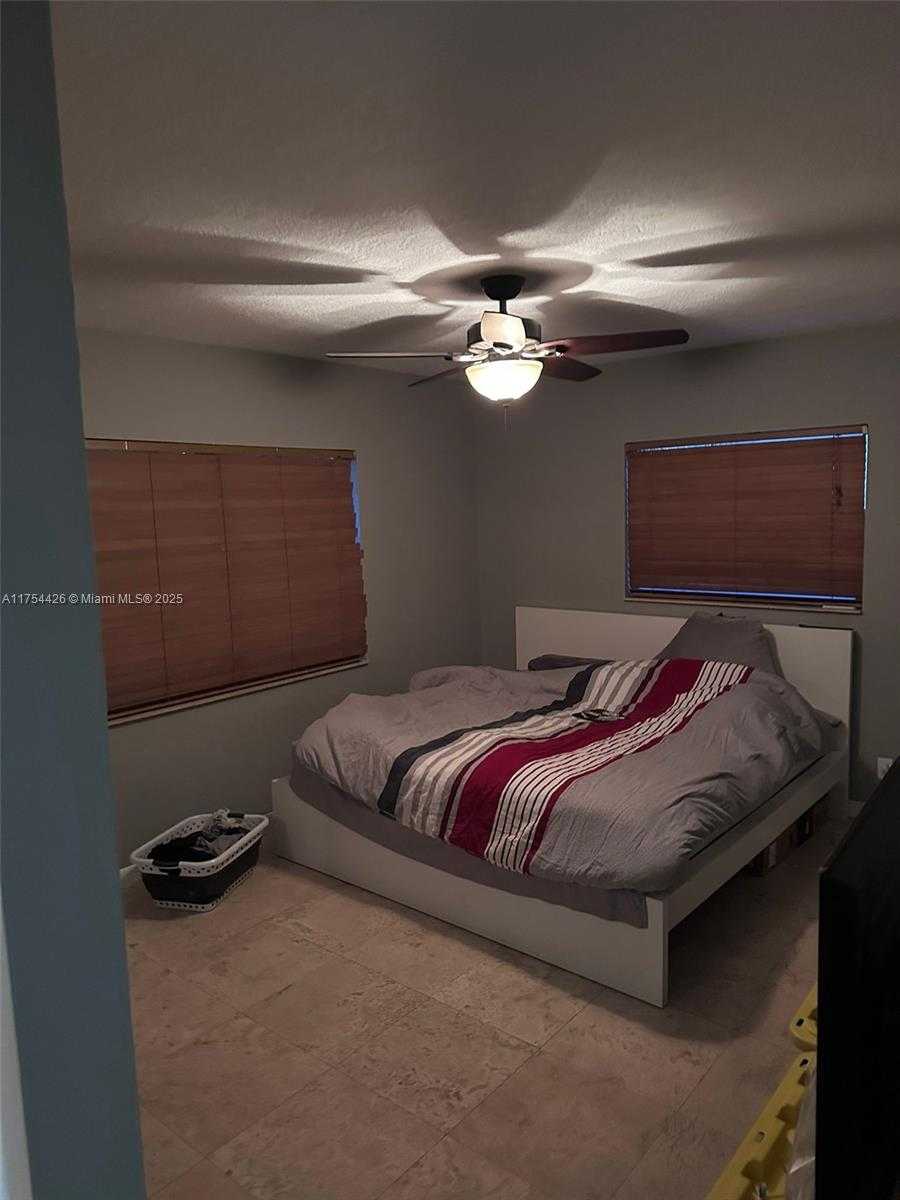 Small Image of 530 NORTH EAST 15TH CT #1, Fort Lauderdale Number 3