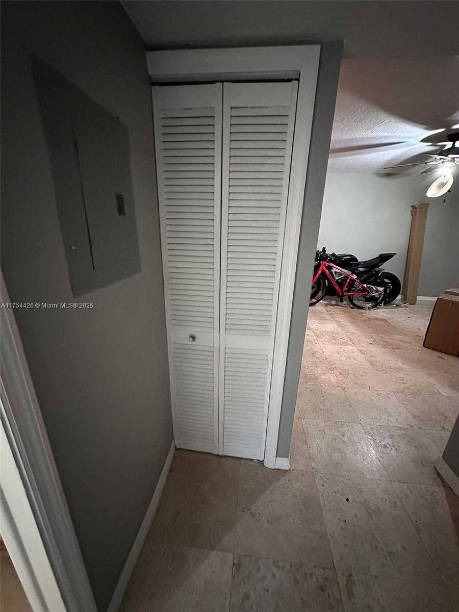 Small Image of 530 NORTH EAST 15TH CT #1, Fort Lauderdale Number 7