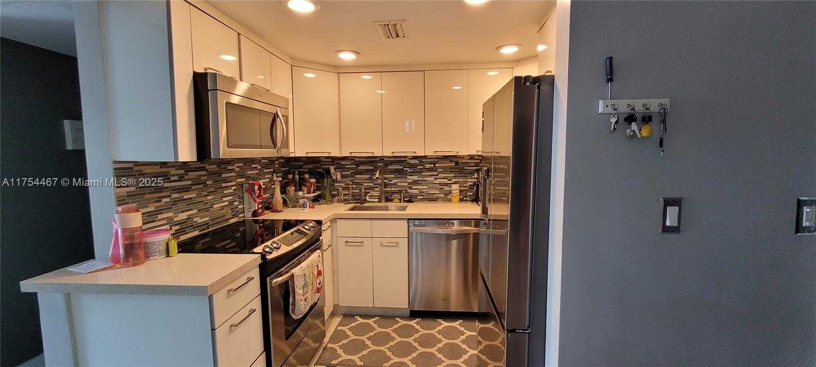 Small Image of 3522 NORTH EAST 171ST ST #104, North Miami Beach Number 8