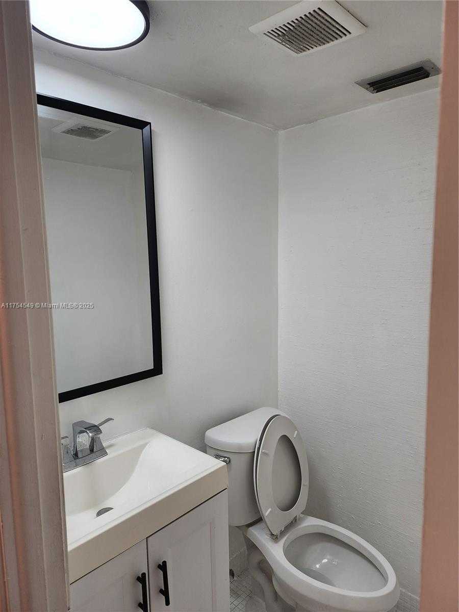 Imagen de Pequeño Objeto