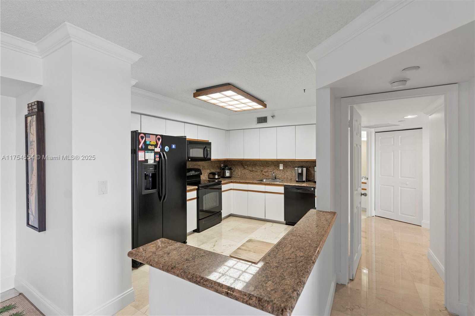 Small Image of 3530 MYSTIC POINTE DR #1508, Aventura Number 12
