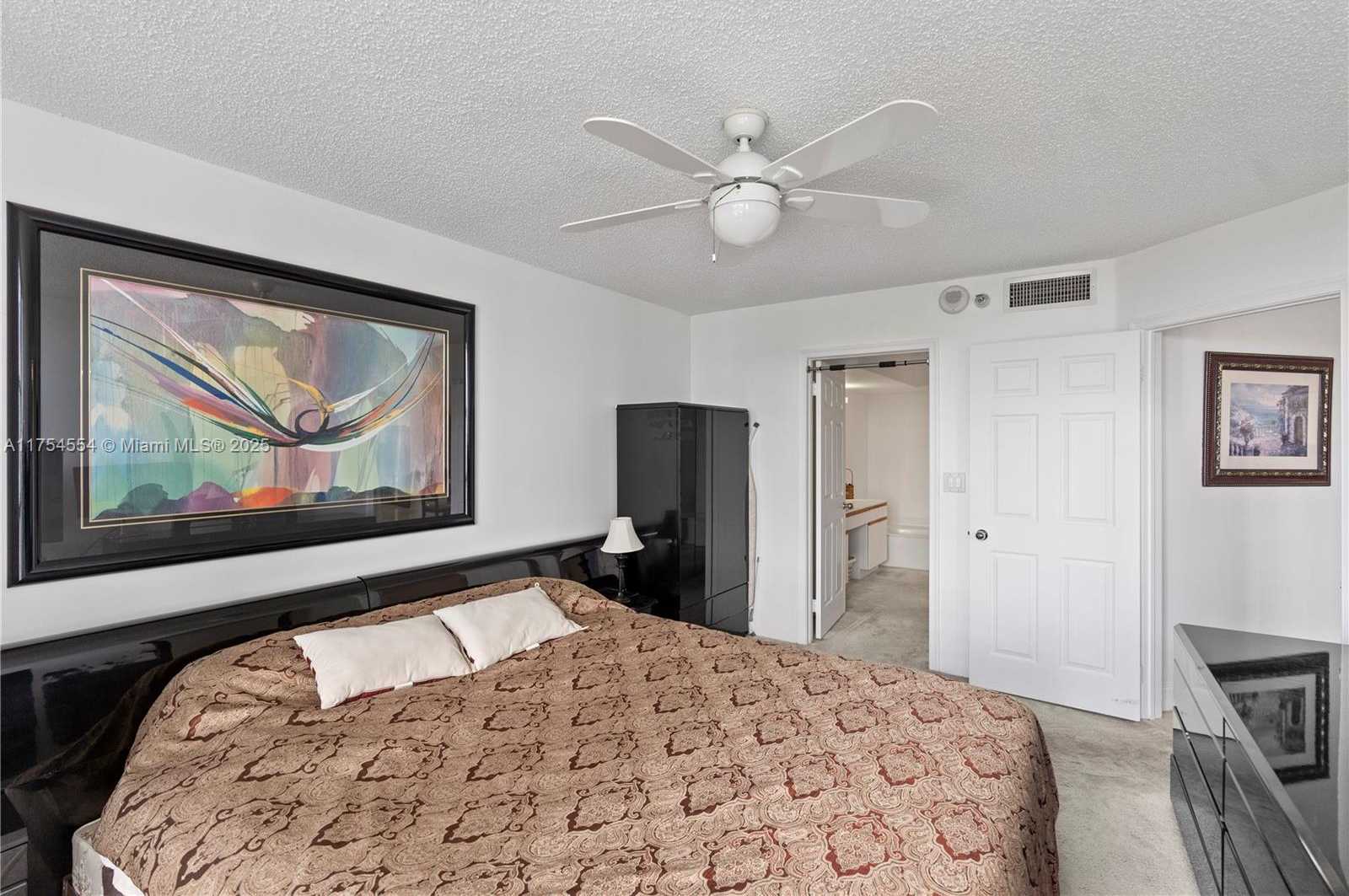 Small Image of 3530 MYSTIC POINTE DR #1508, Aventura Number 17