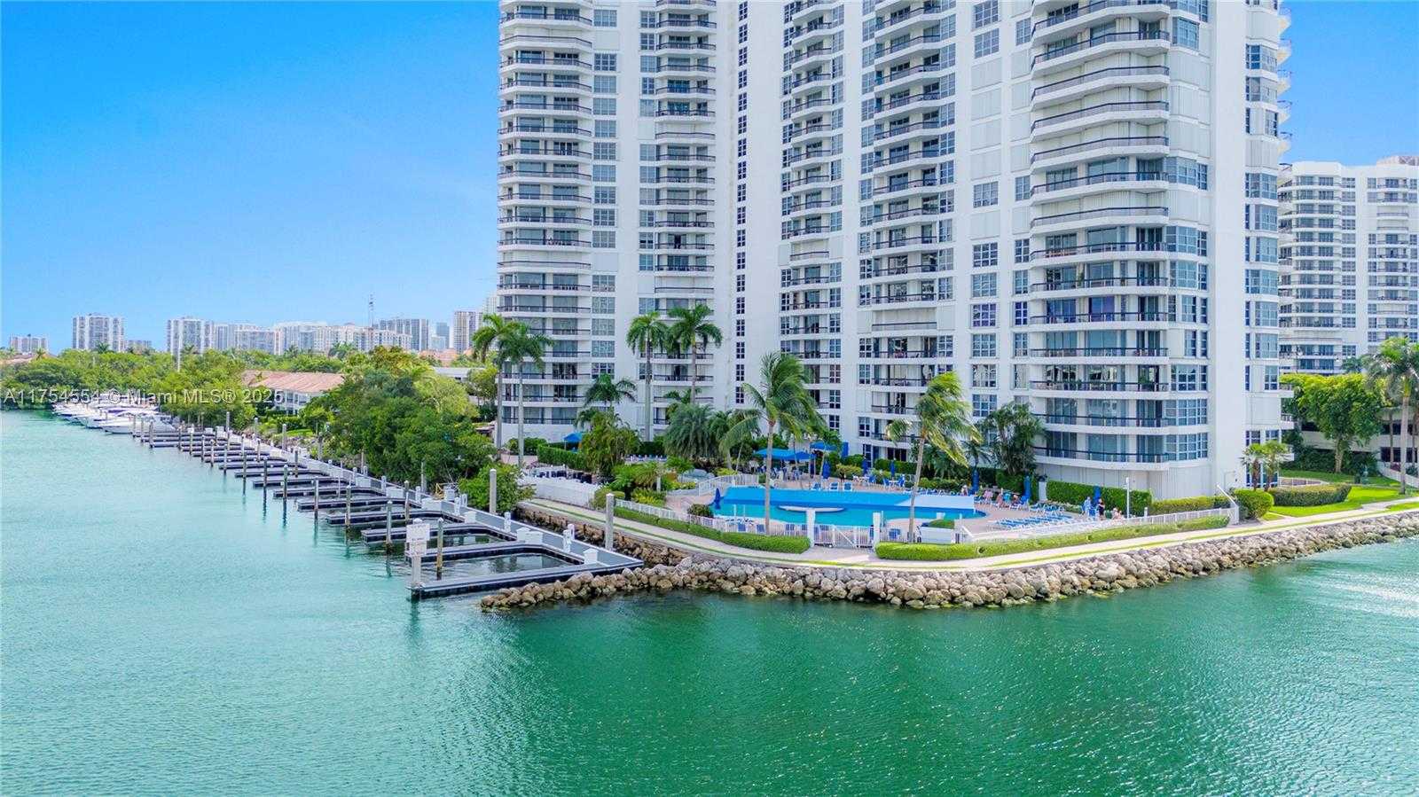 Small Image of 3530 MYSTIC POINTE DR #1508, Aventura Number 36