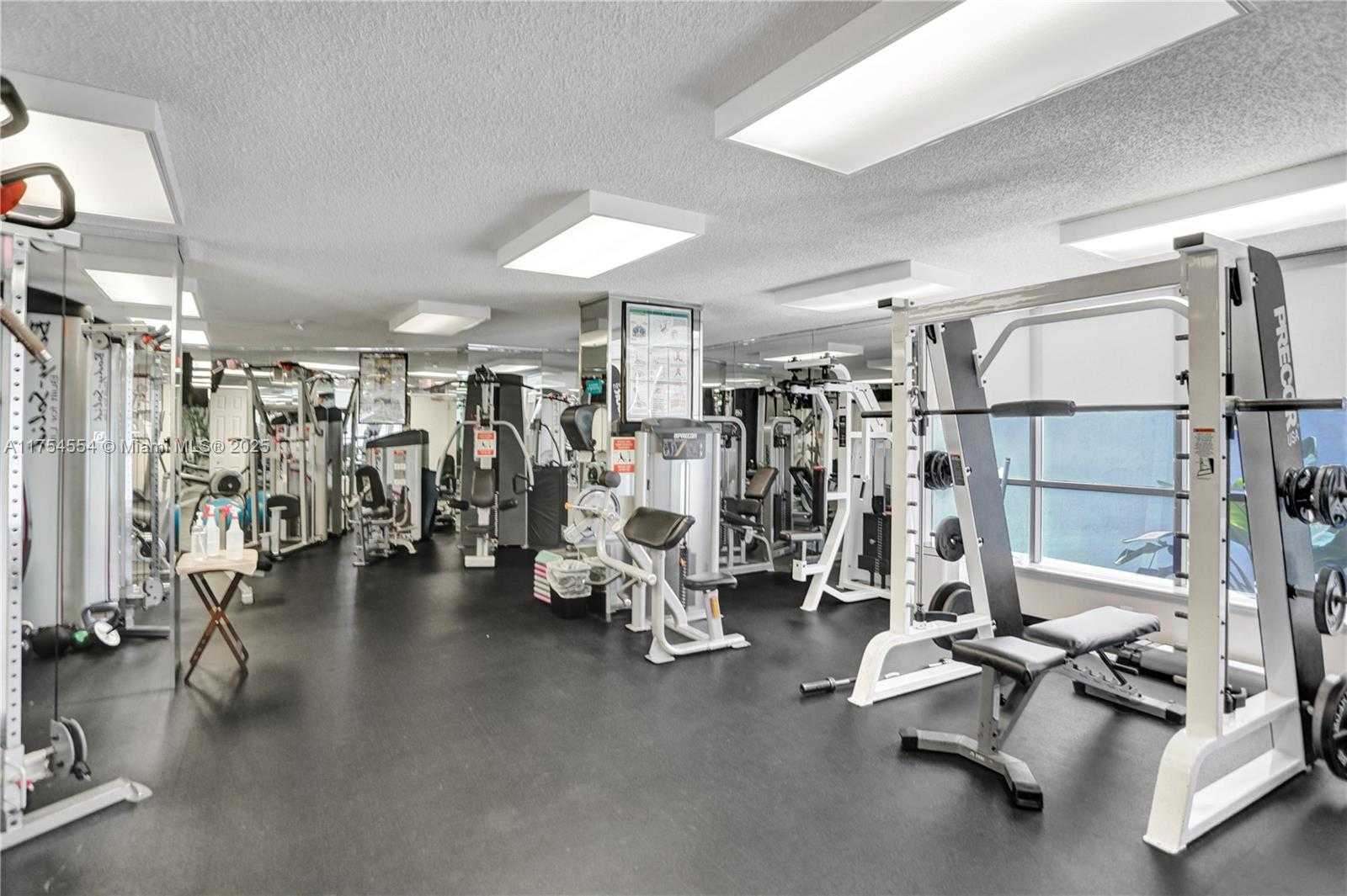 Small Image of 3530 MYSTIC POINTE DR #1508, Aventura Number 45
