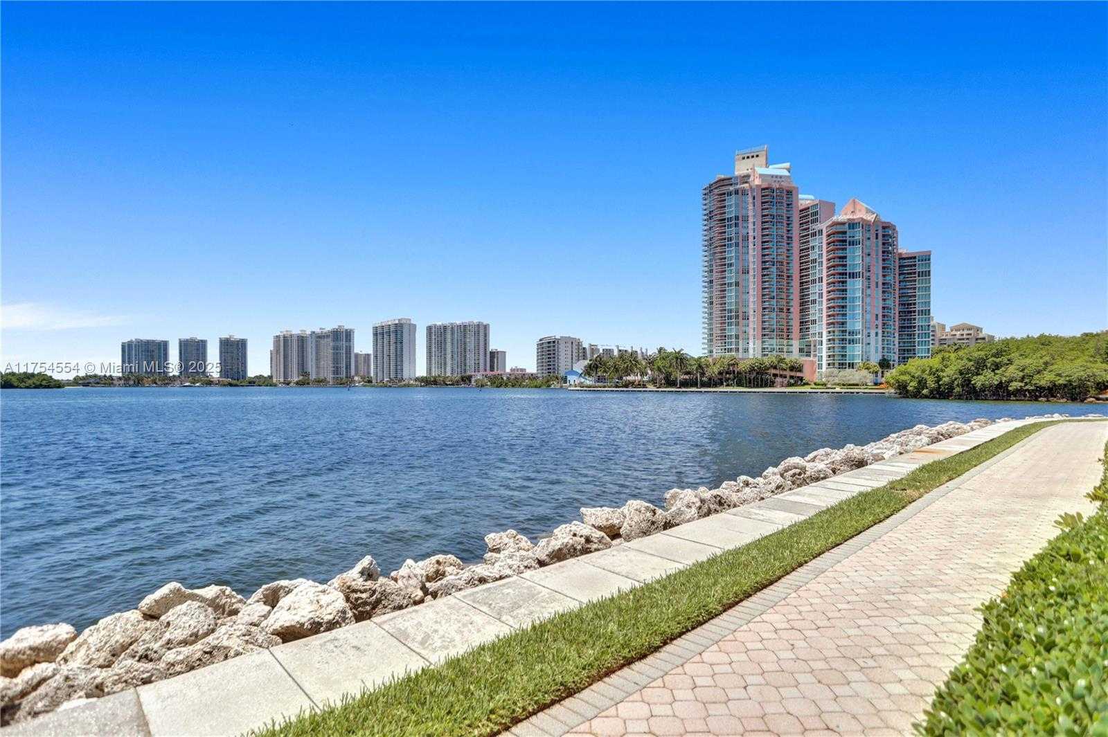 Small Image of 3530 MYSTIC POINTE DR #1508, Aventura Number 57