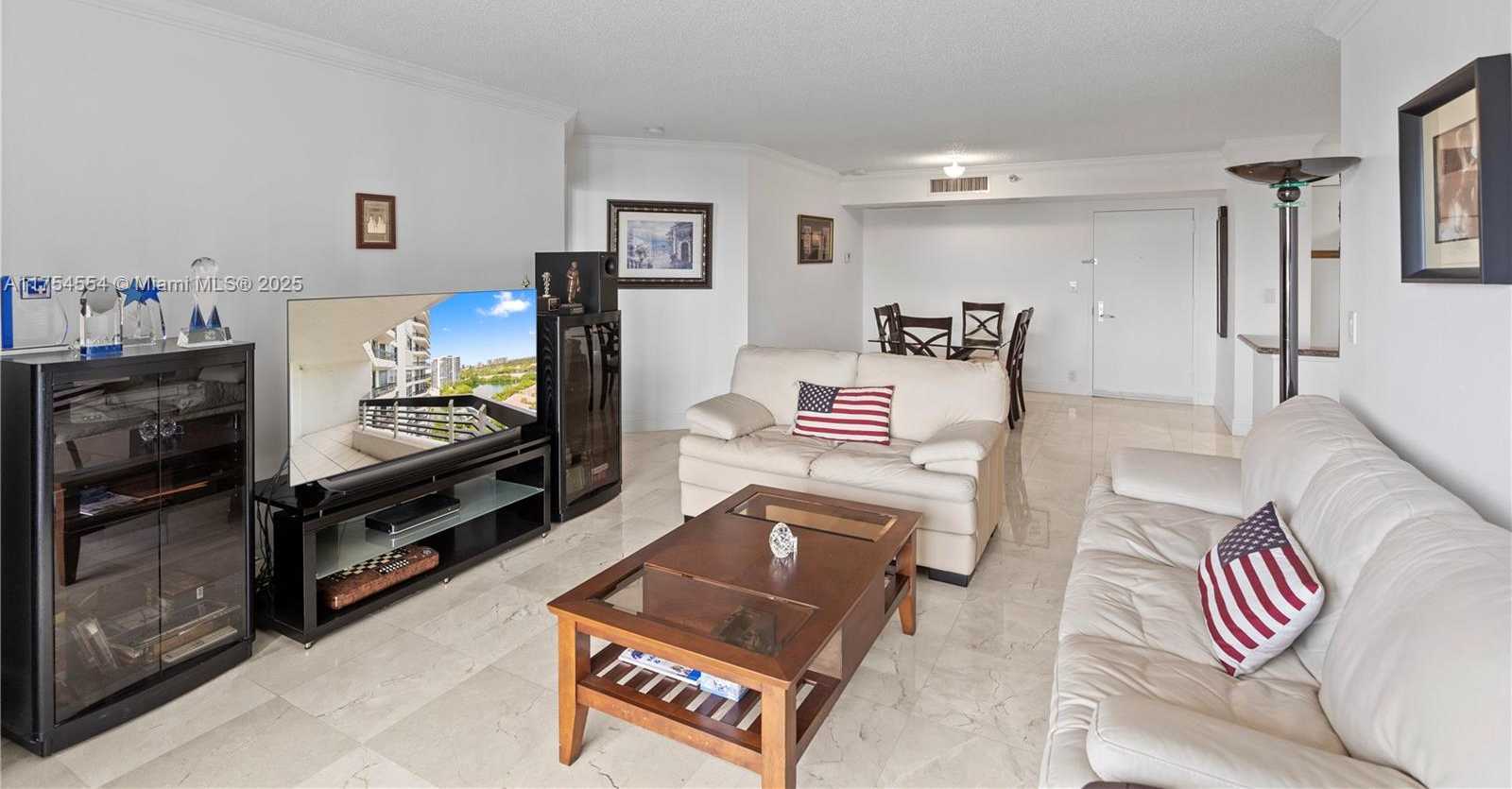 Small Image of 3530 MYSTIC POINTE DR #1508, Aventura Number 6