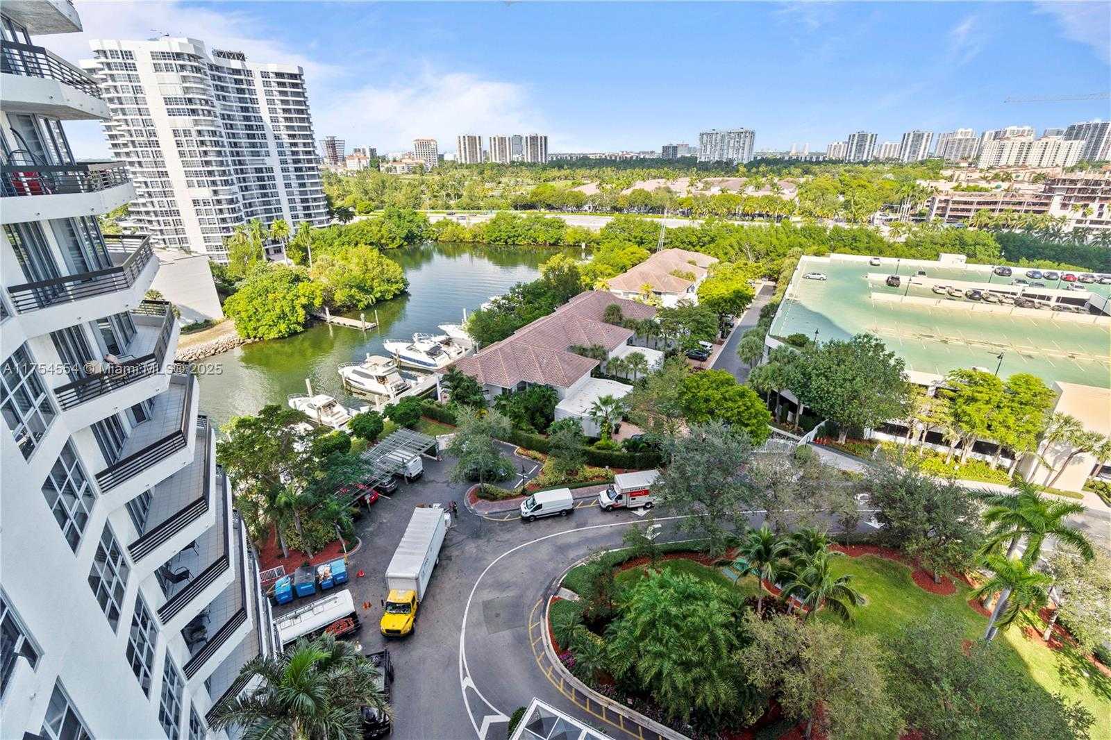 Small Image of 3530 MYSTIC POINTE DR #1508, Aventura Number 61