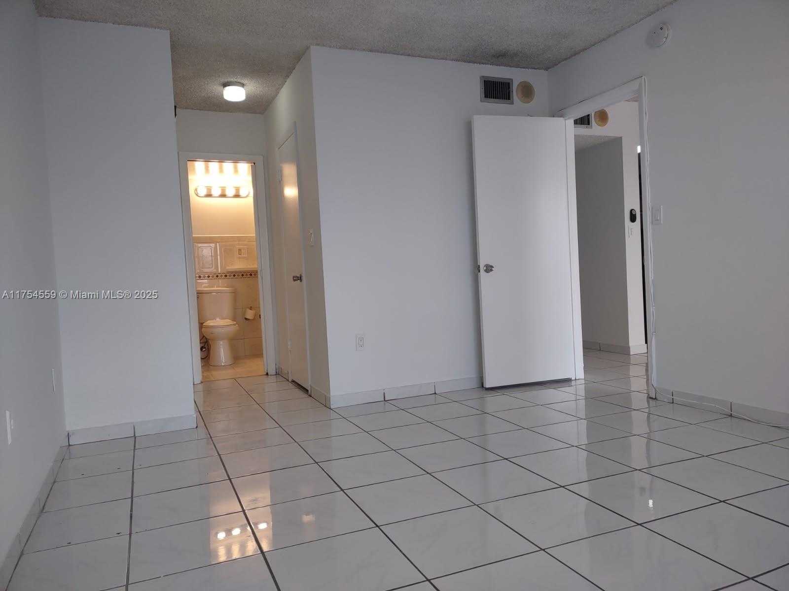 Small Image of 245 18TH ST #703, Miami Beach Number 11