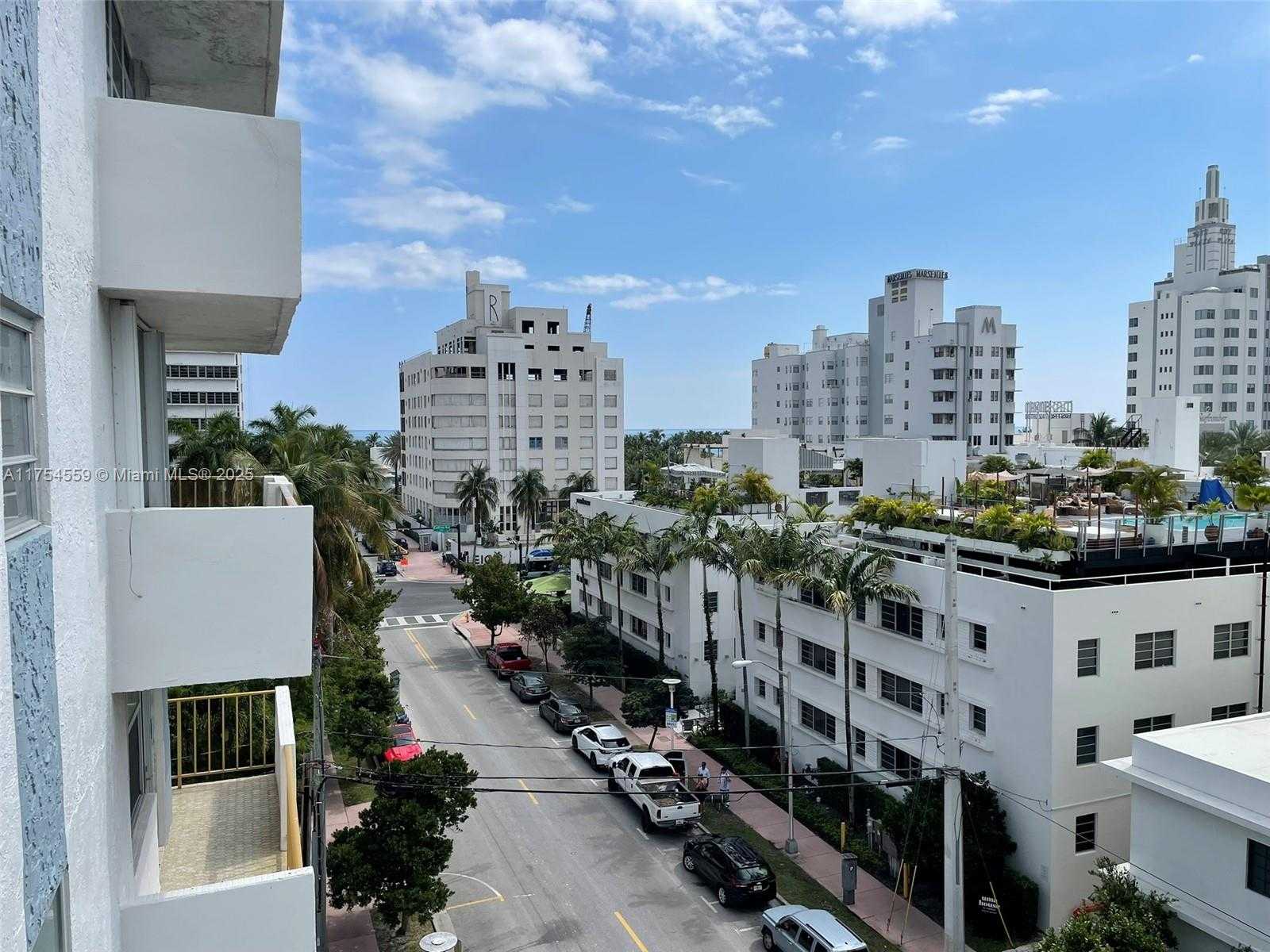Small Image of 245 18TH ST #703, Miami Beach Number 19