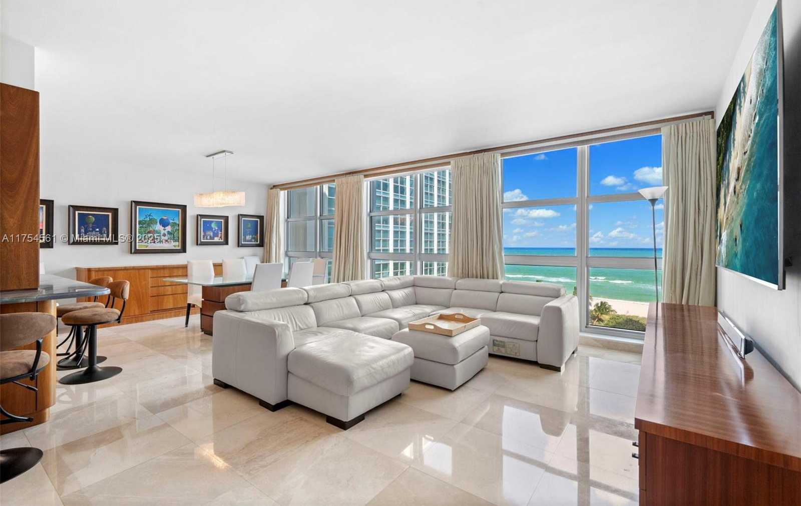 Small Image of 5055 #8H, Miami Beach Number 4