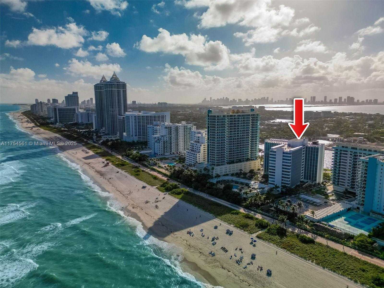 Small Image of 5055 #8H, Miami Beach Number 42