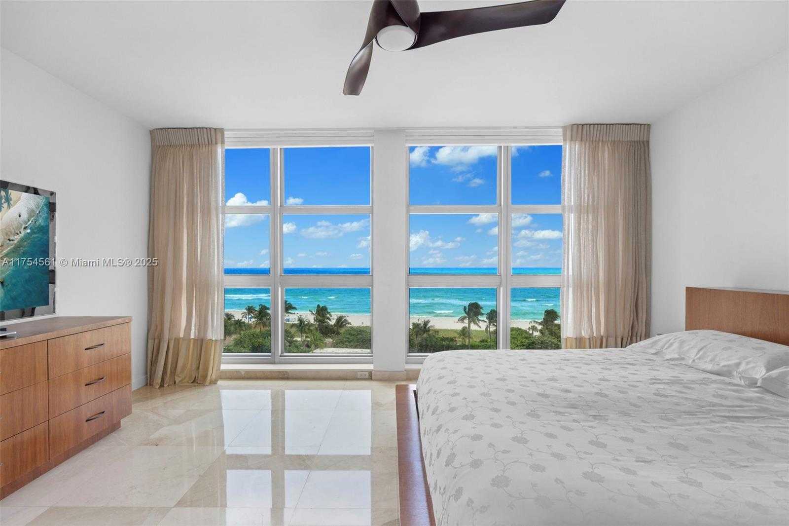 Small Image of 5055 #8H, Miami Beach Number 9