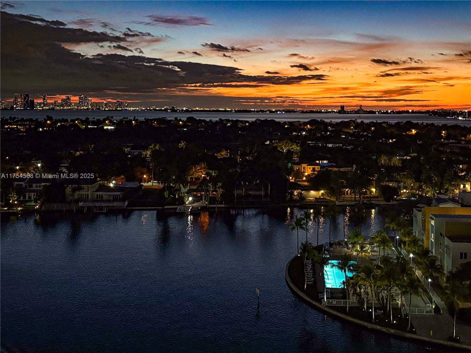 Small Image of 5900 Collins Ave, Miami Beach, FL 33140, USA Number 15