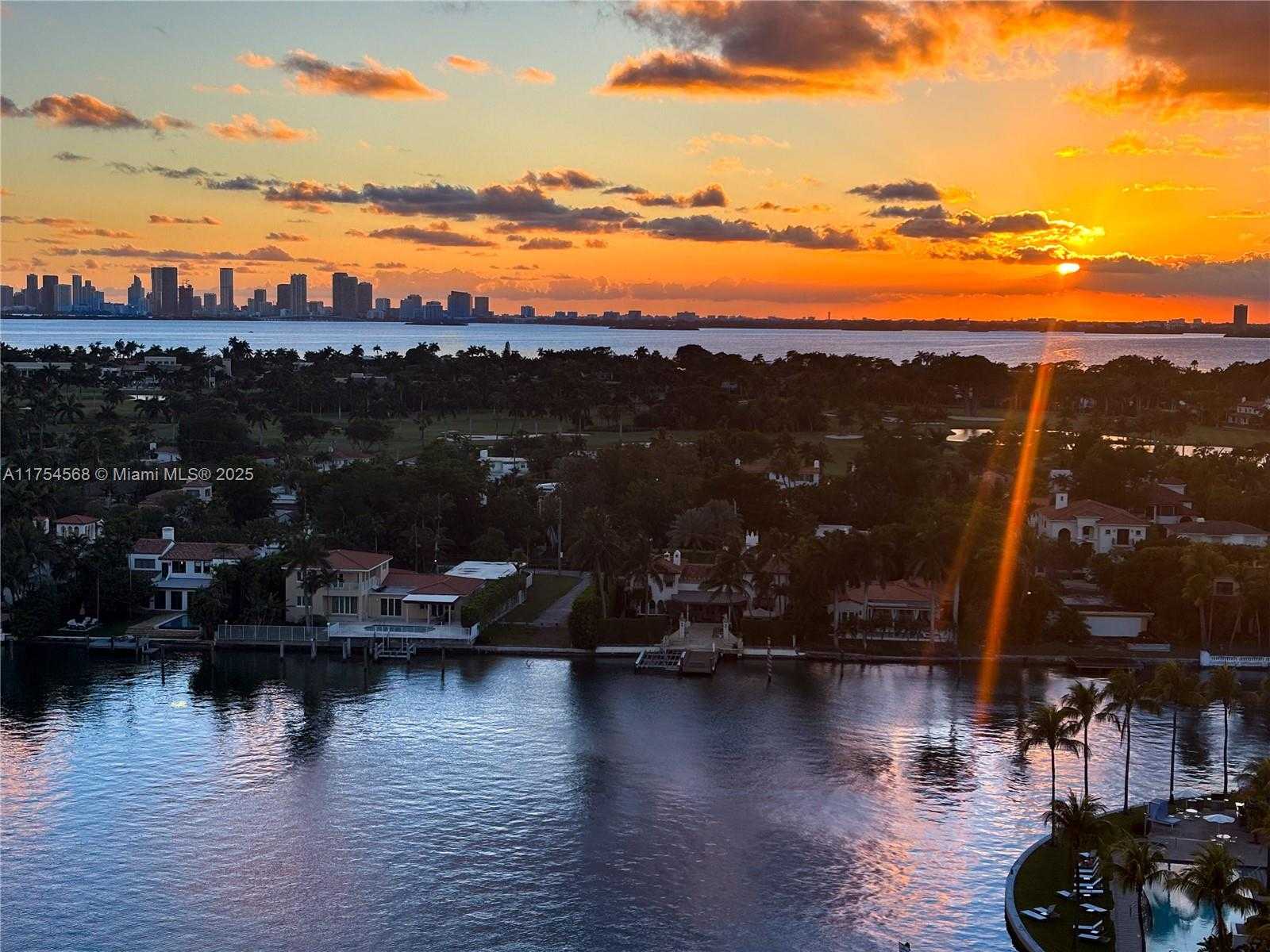 Small Image of 5900 Collins Ave, Miami Beach, FL 33140, USA Number 20