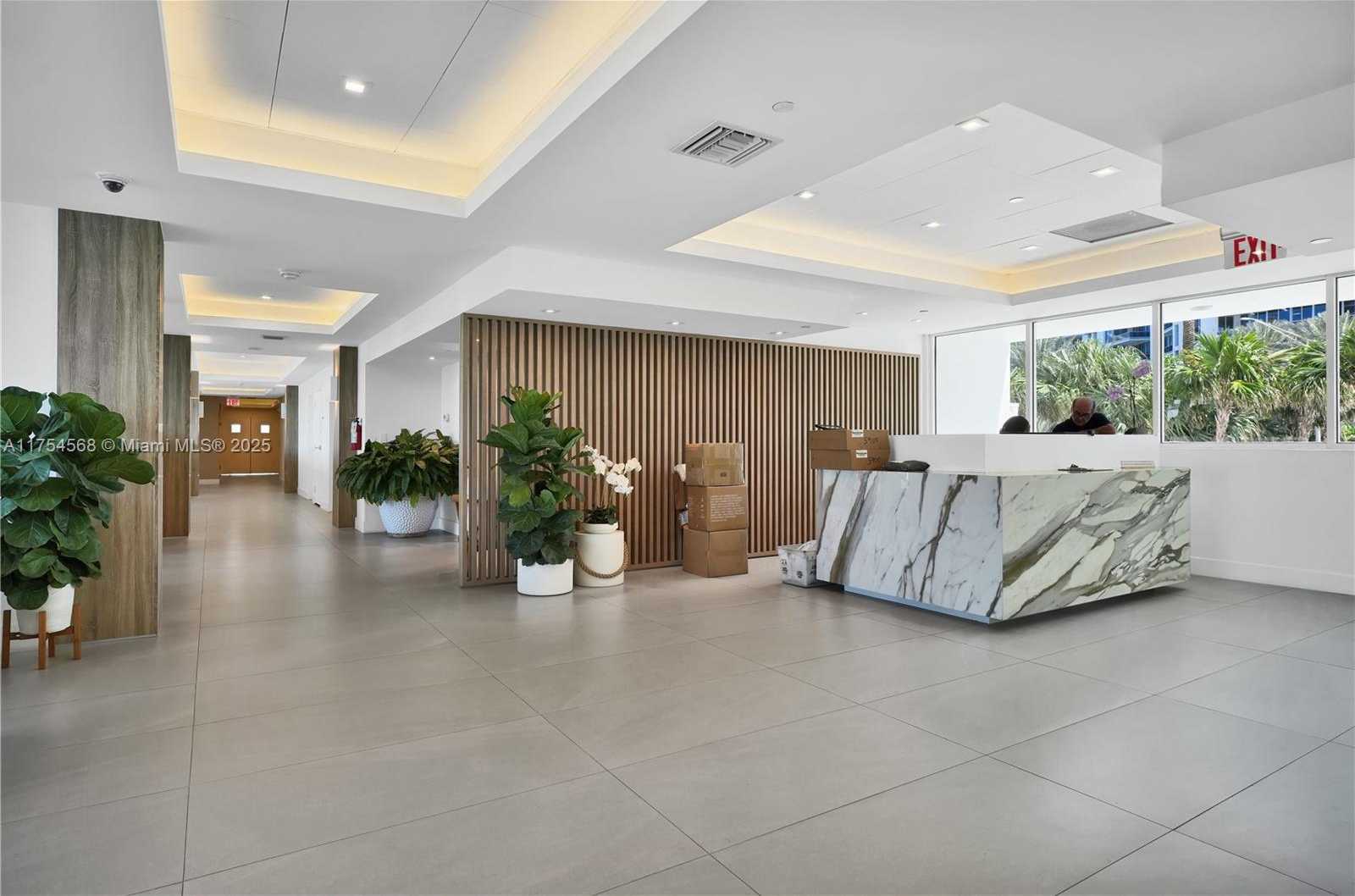 Small Image of 5900 Collins Ave, Miami Beach, FL 33140, USA Number 27
