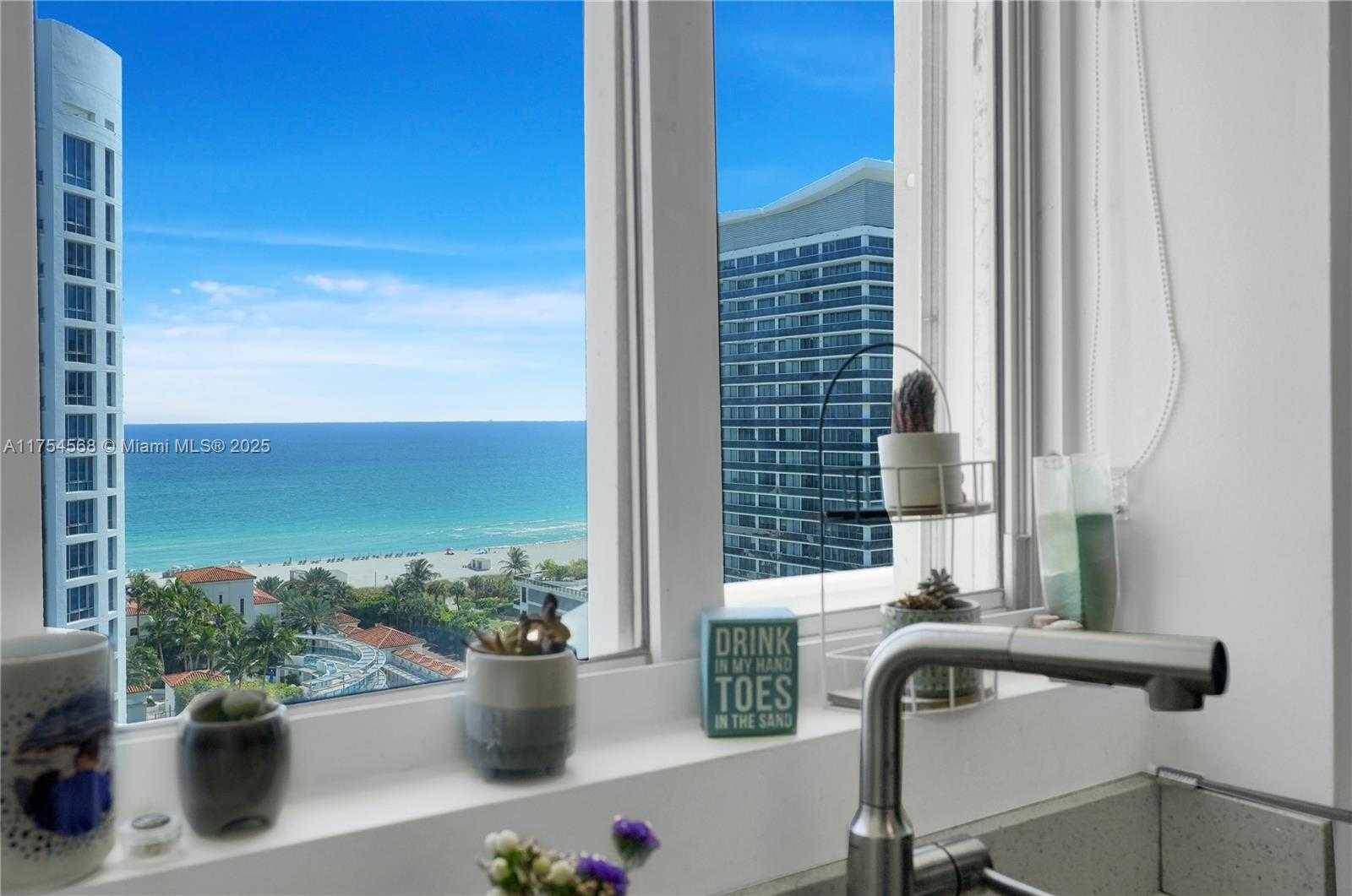 Small Image of 5900 Collins Ave, Miami Beach, FL 33140, USA Number 6