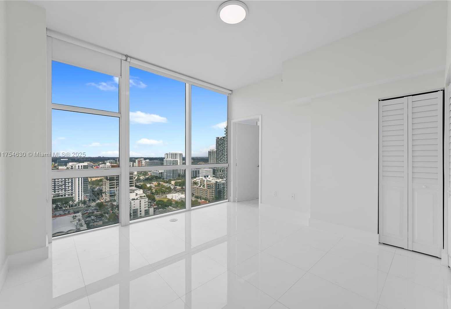 Small Image of 665 NE 25th St, Miami, FL 33137, USA Number 12