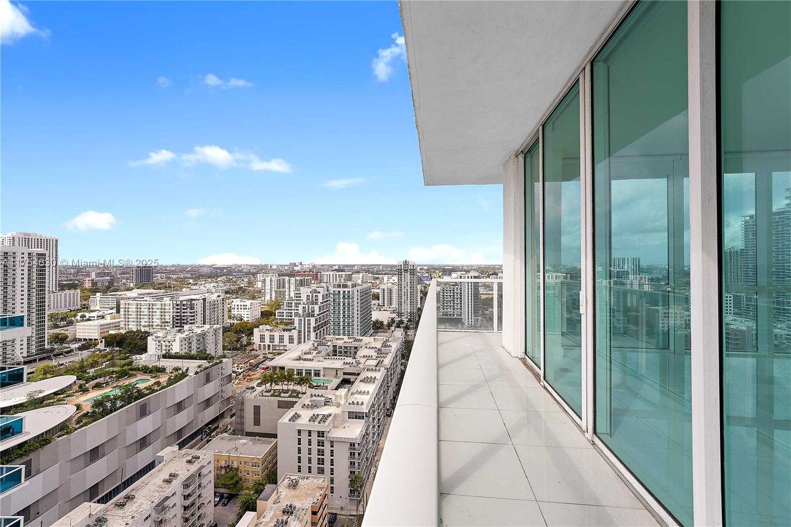 Small Image of 665 NE 25th St, Miami, FL 33137, USA Number 25