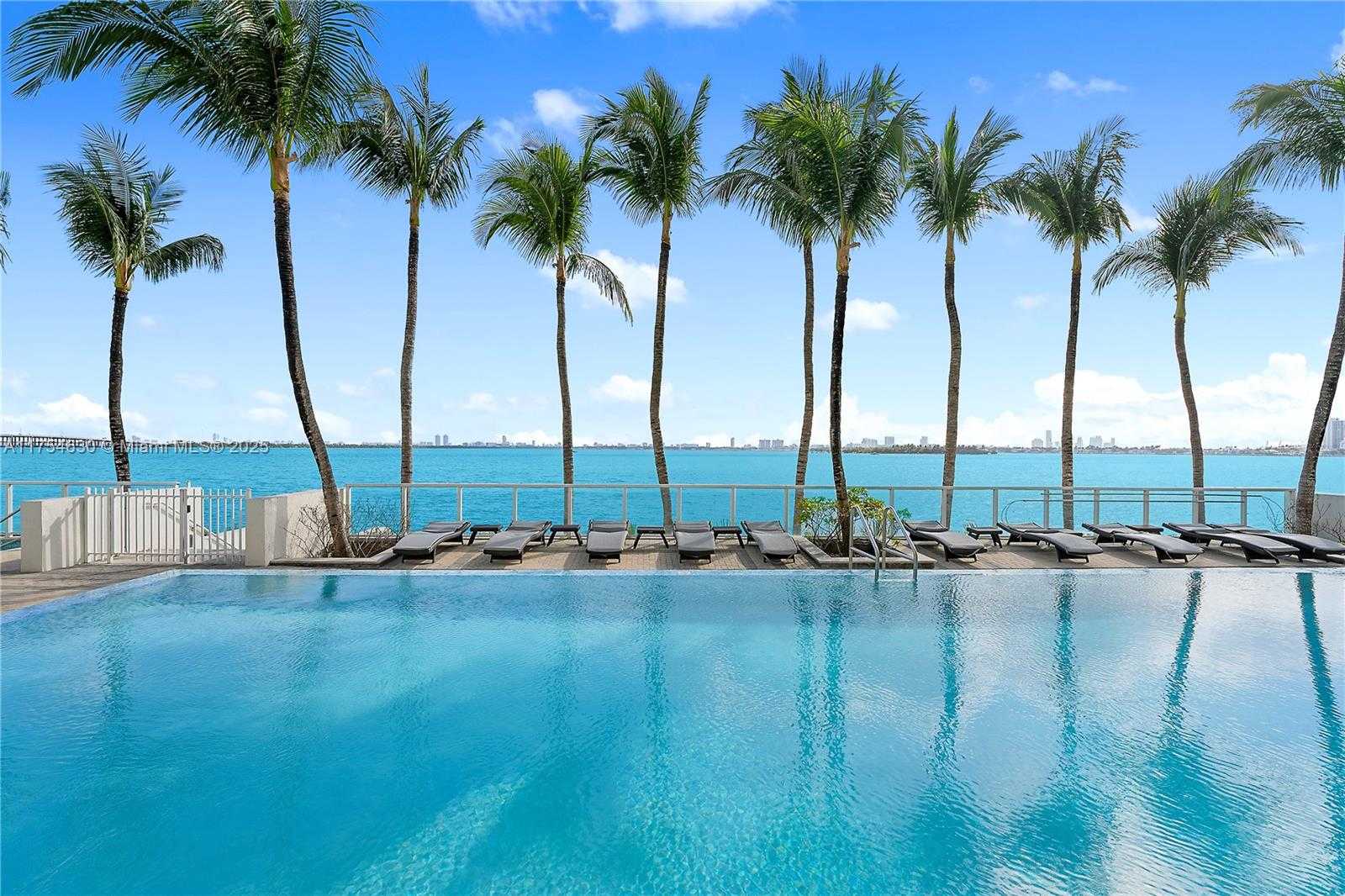 Small Image of 665 NE 25th St, Miami, FL 33137, USA Number 30