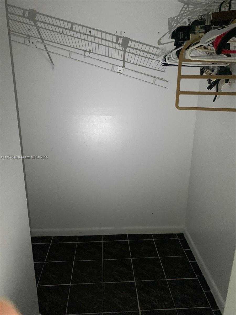 Small Image of 6201 NORTH FALLS CIR DR #106, Lauderhill Number 12