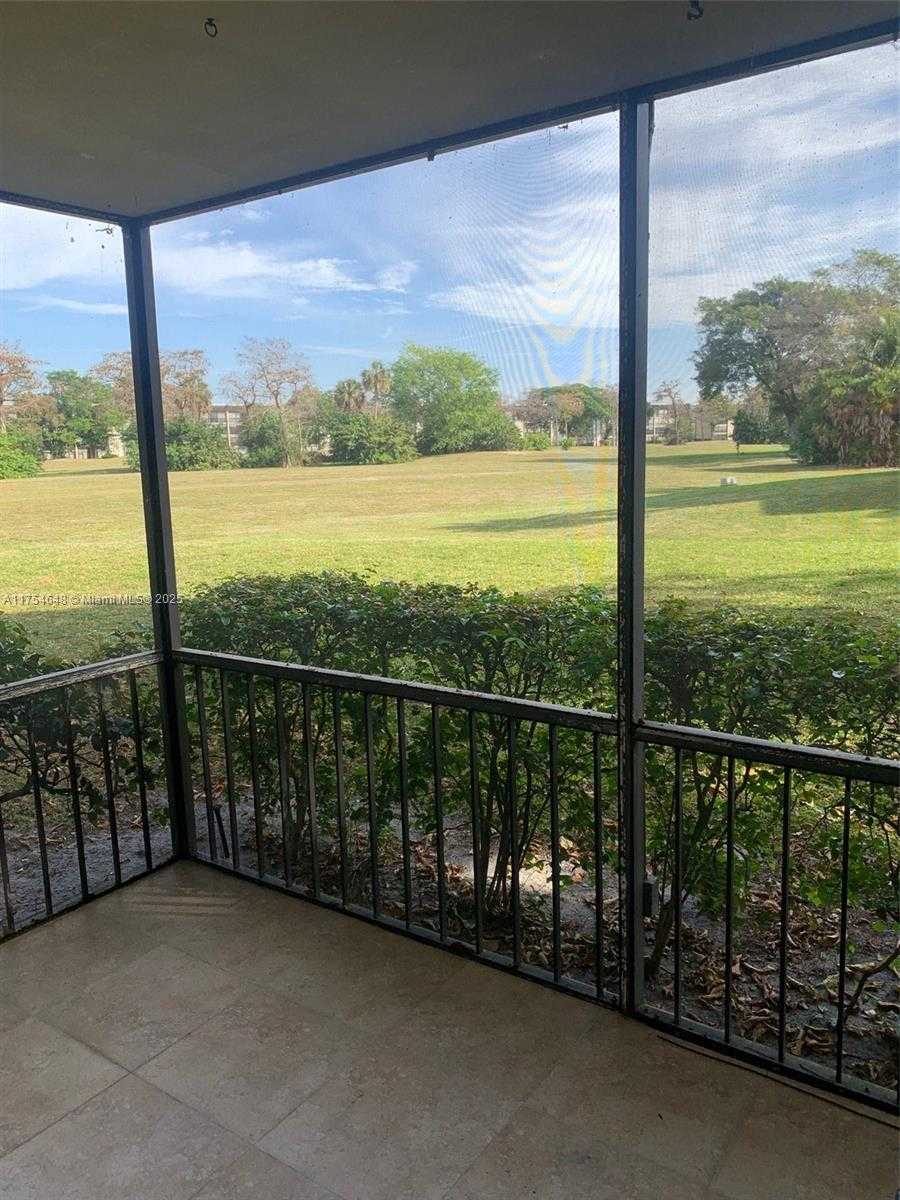 Small Image of 6201 NORTH FALLS CIR DR #106, Lauderhill Number 4