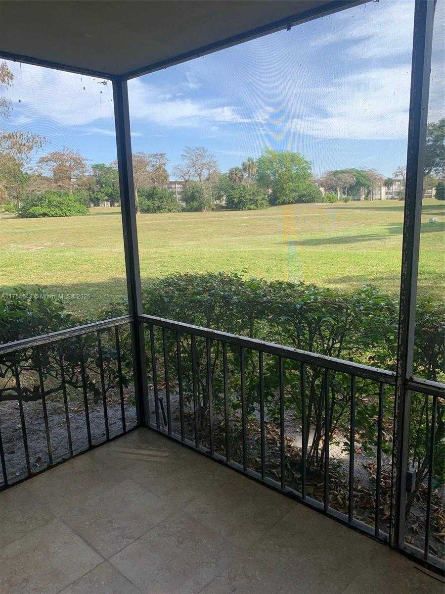 Small Image of 6201 NORTH FALLS CIR DR #106, Lauderhill Number 5