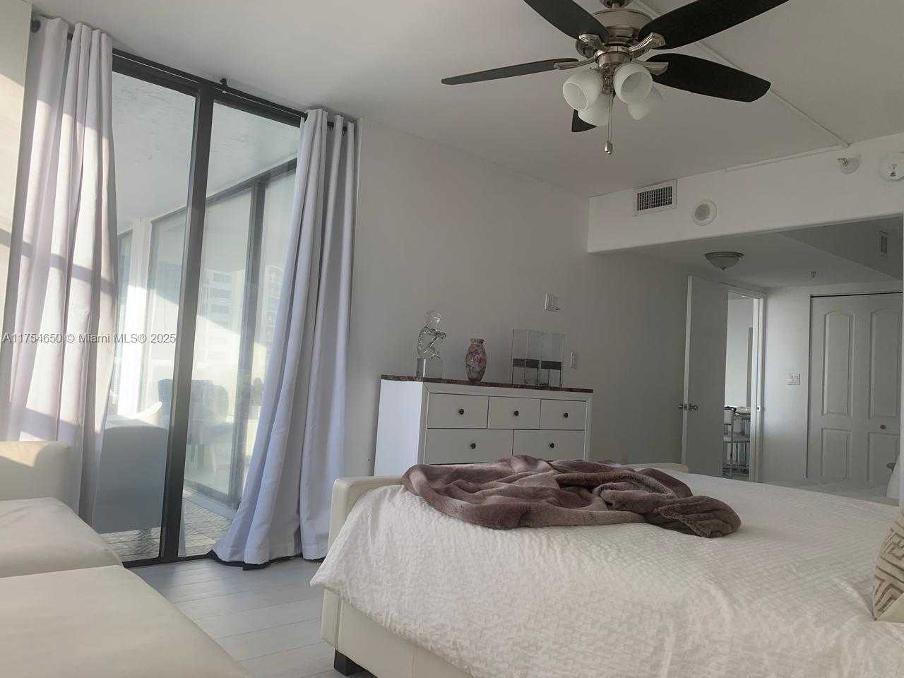 Small Image of 20505 EAST COUNTRY CLUB DR #1232, Aventura Number 6