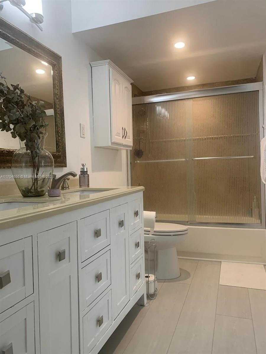 Small Image of 20505 EAST COUNTRY CLUB DR #1232, Aventura Number 8