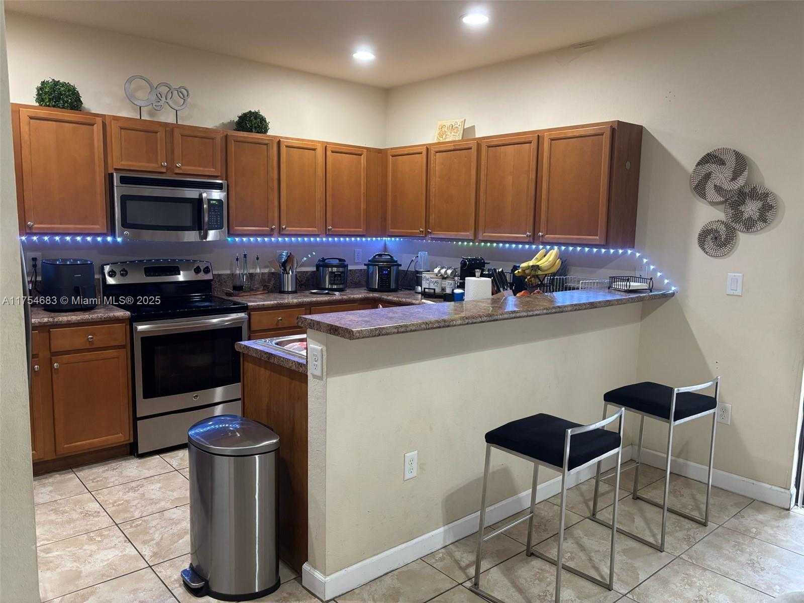 Small Image of 3544 WEST 88TH TER #1, Hialeah Number 4