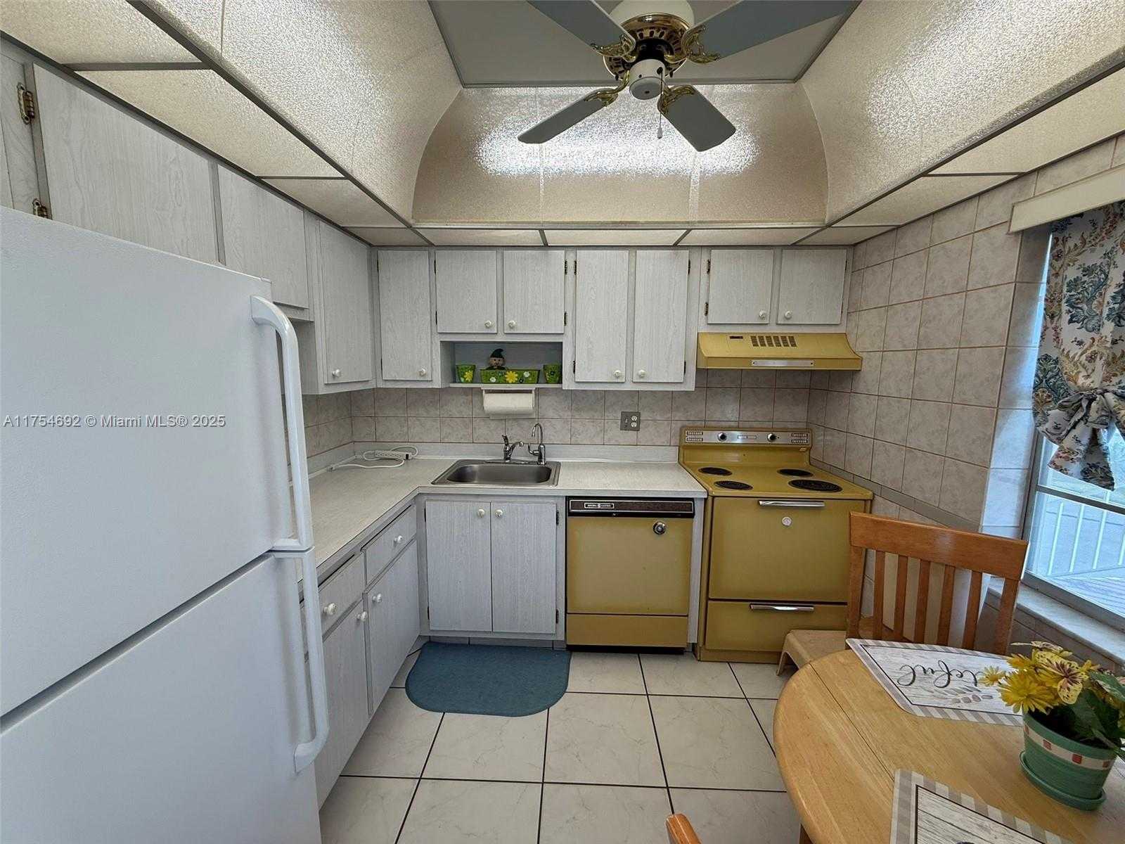 Small Image of 7205 WEST ATLANTIC BLVD #201, Margate Number 4