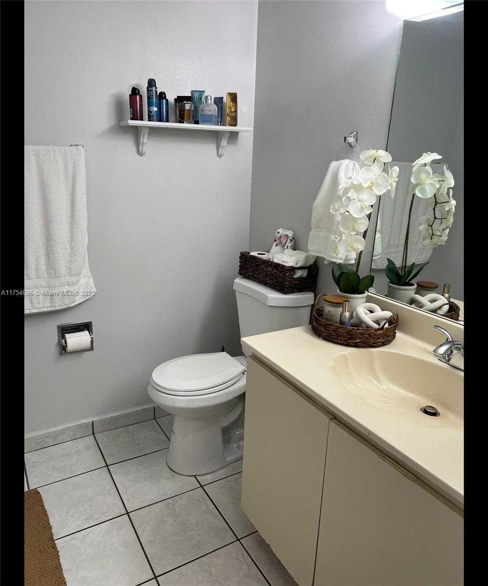 Small Image of 10249 NORTH WEST 9TH ST CIR #102-8, Miami Number 12
