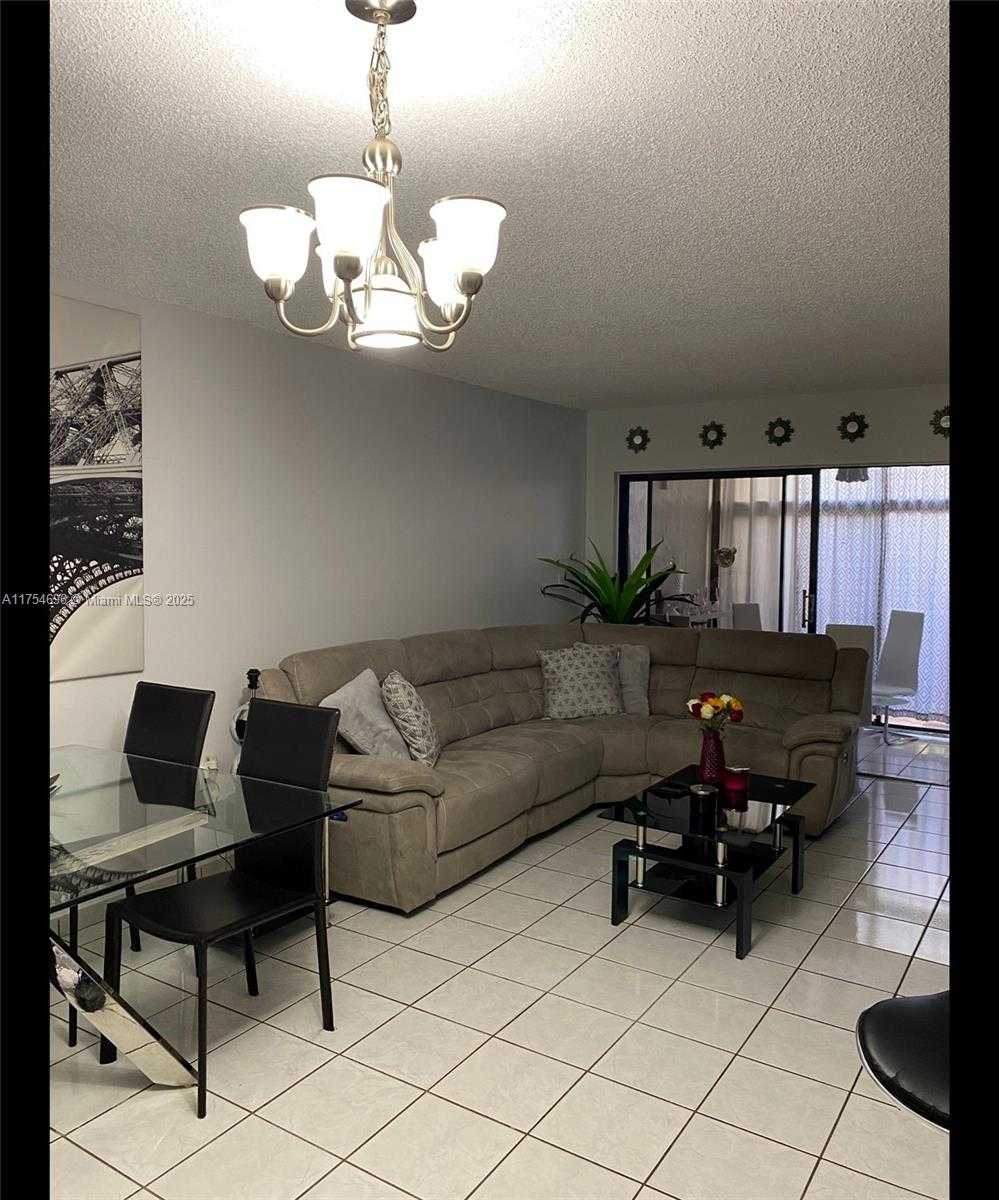 Small Image of 10249 NORTH WEST 9TH ST CIR #102-8, Miami Number 4